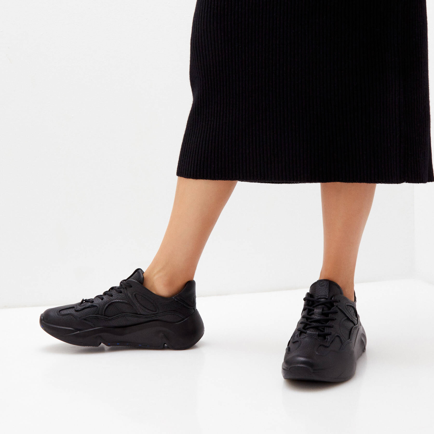 Кроссовки ECCO CHUNKY SNEAKER W 203213/01001