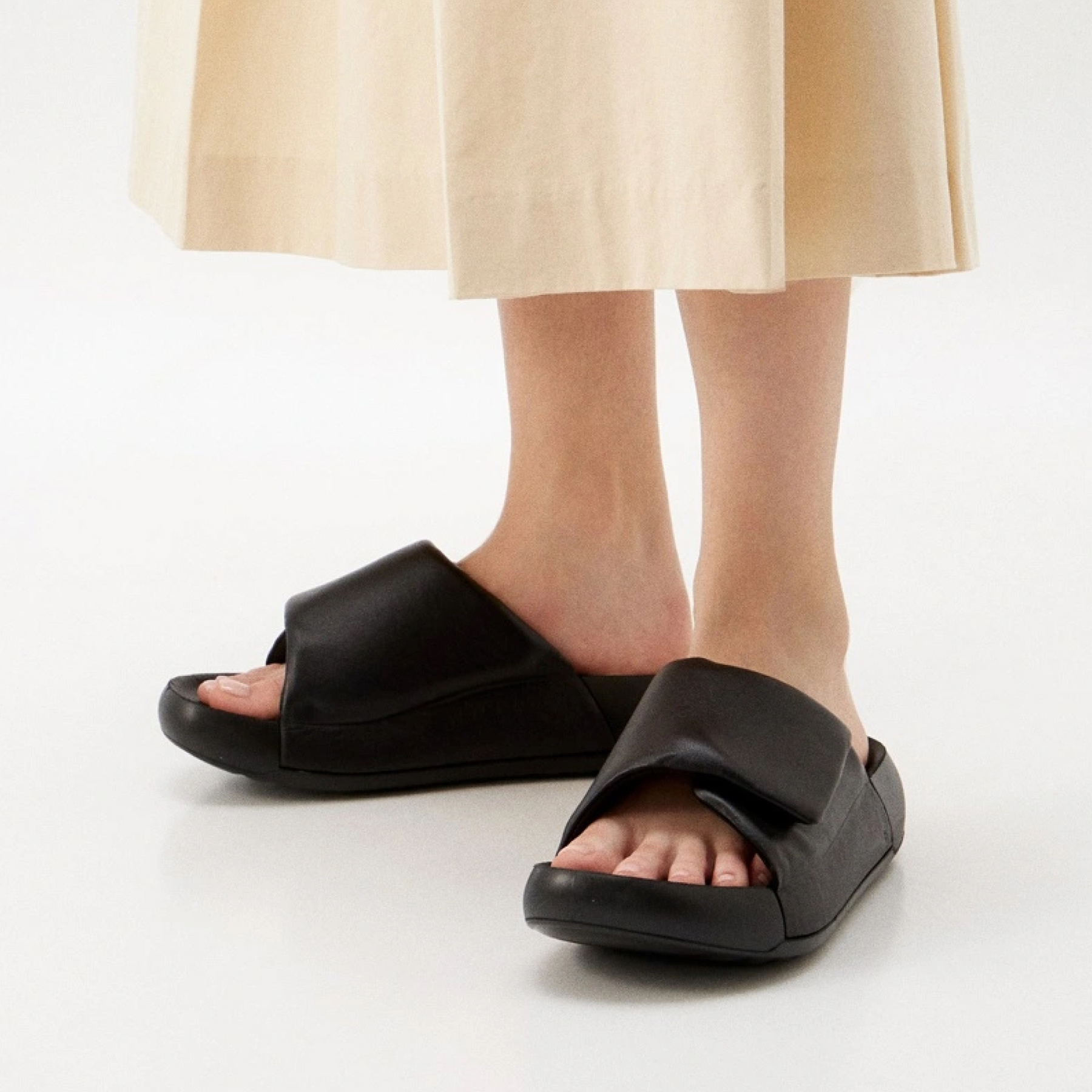 Шлепанцы ECCO COZMO PF W 206683/01001