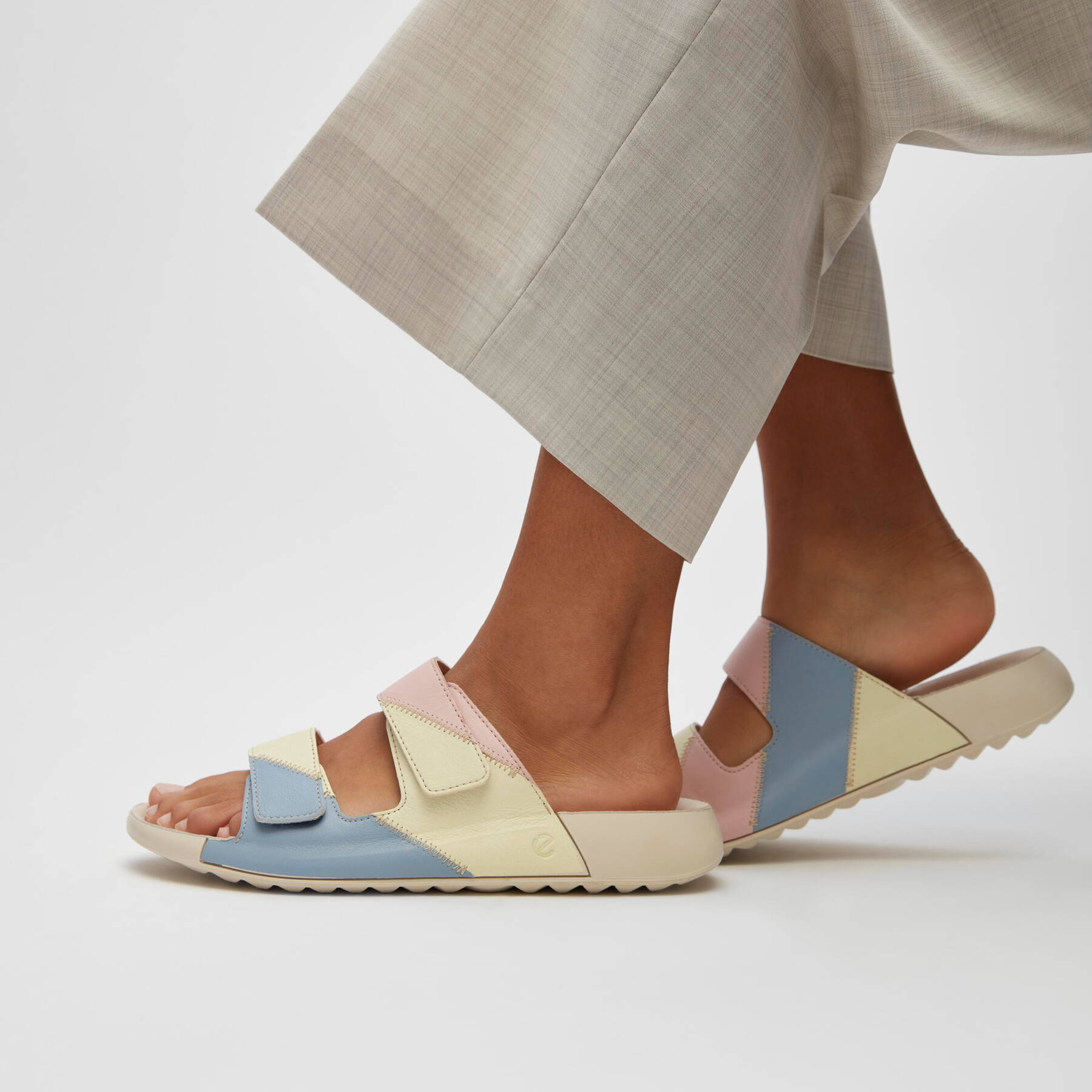 Шлепанцы ECCO COZMO W 206893/60278