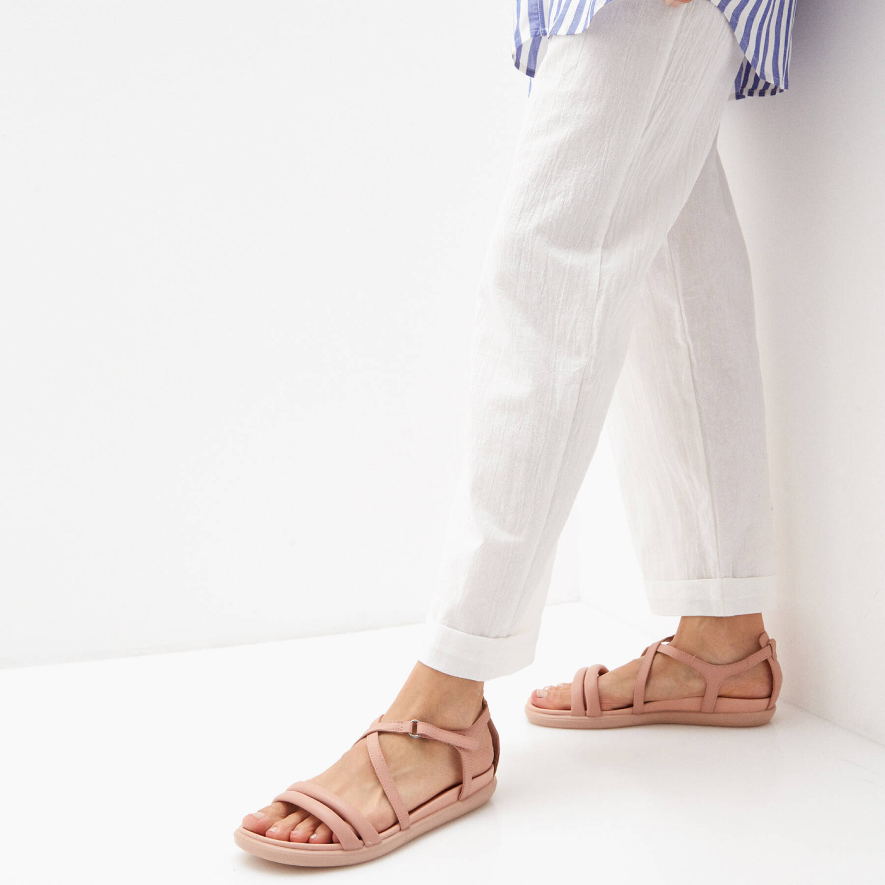 Сандалии ECCO SIMPIL SANDAL 209233/01658