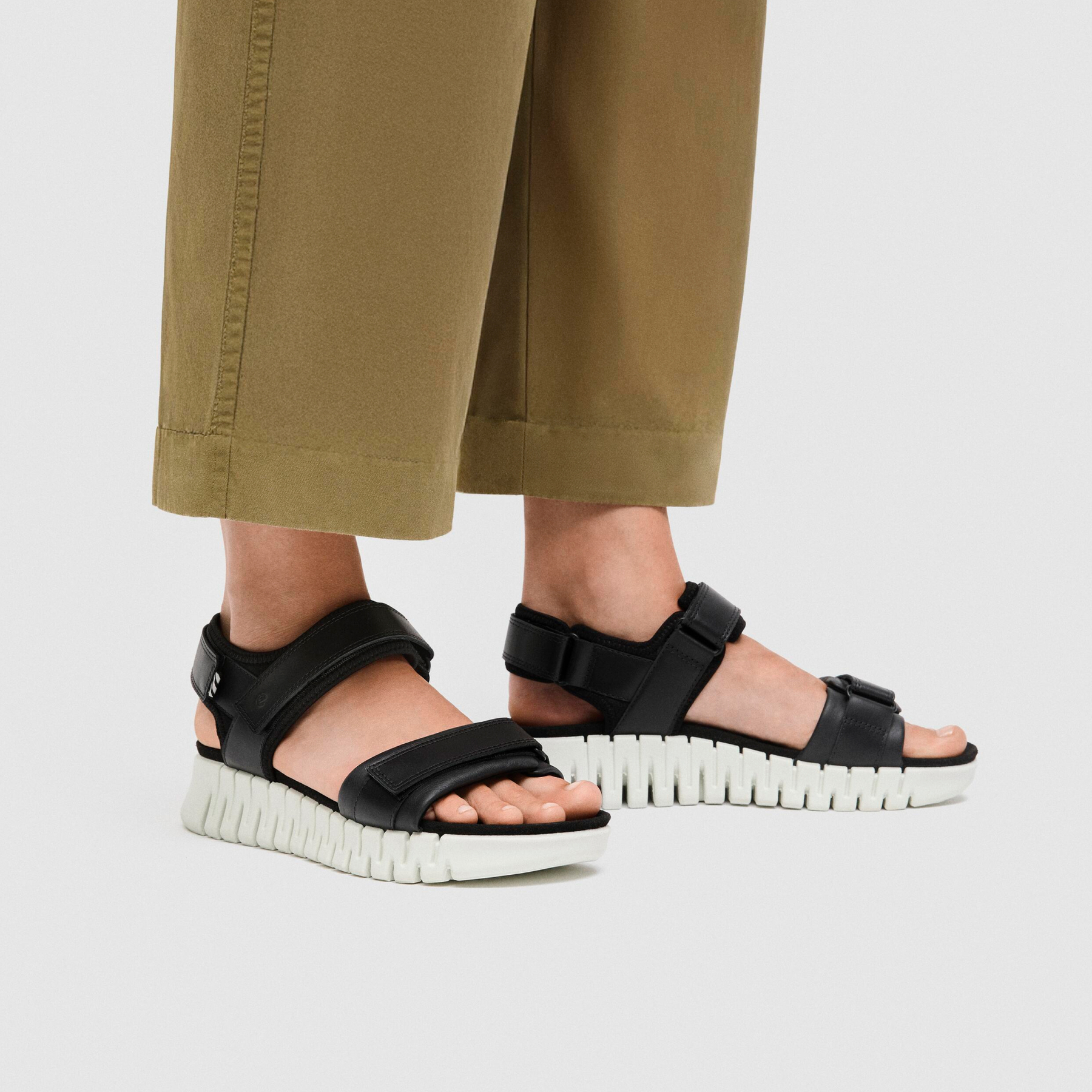 Сандалии ECCO GRUUV SOL W 213103/01001