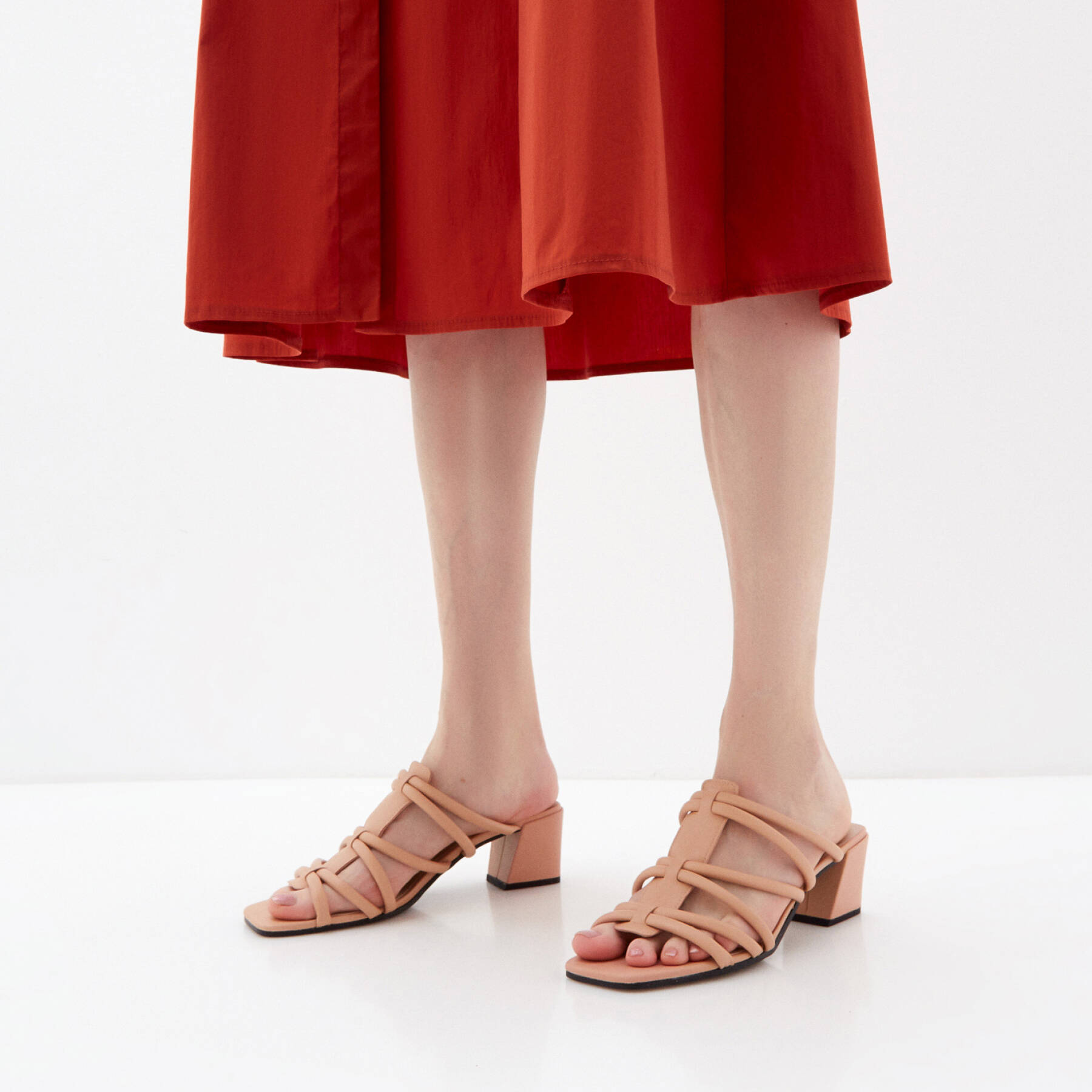 Босоножки ECCO ELEVATE SQUARED SANDAL 50 213303/01658