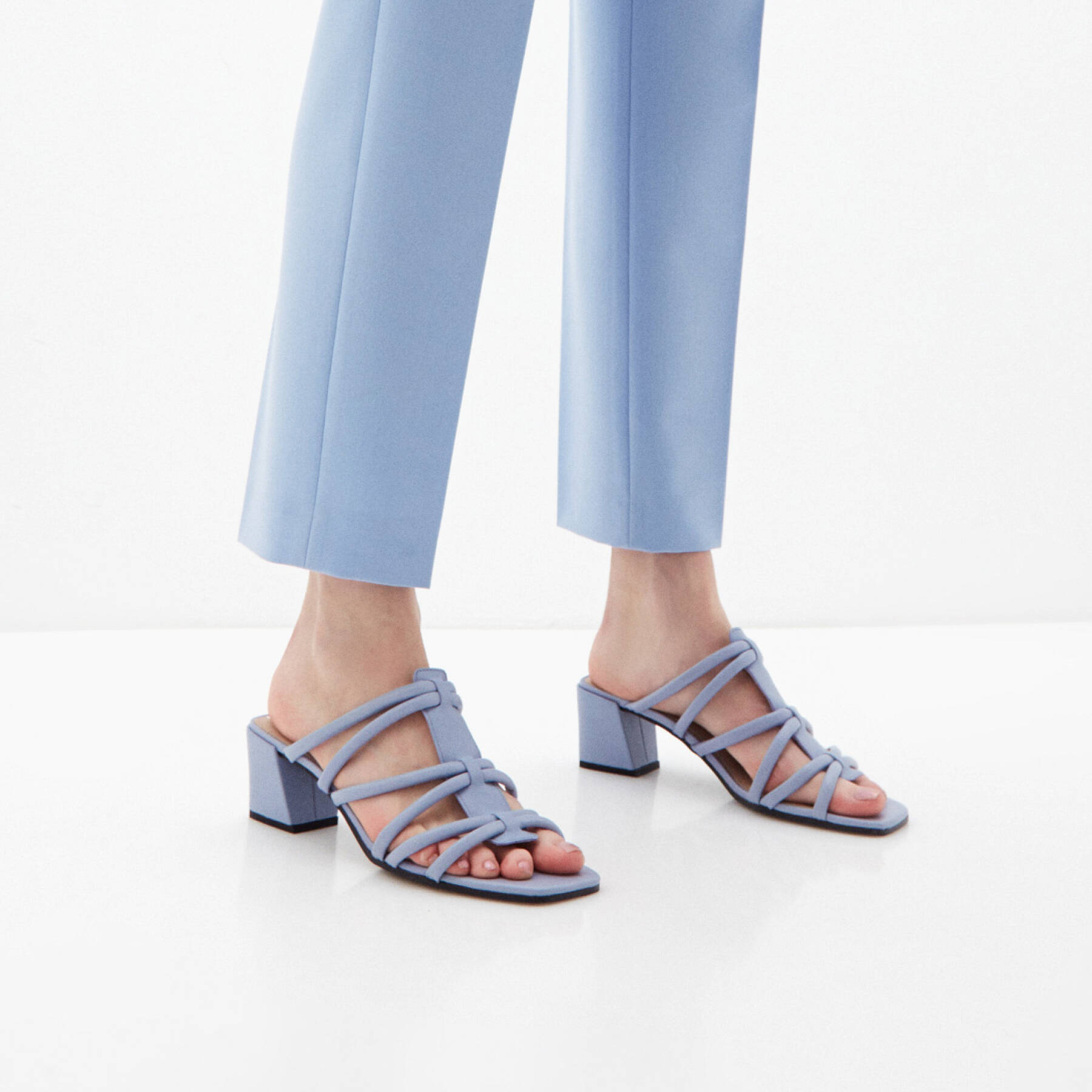 Босоножки ECCO ELEVATE SQUARED SANDAL 50 213303/01659