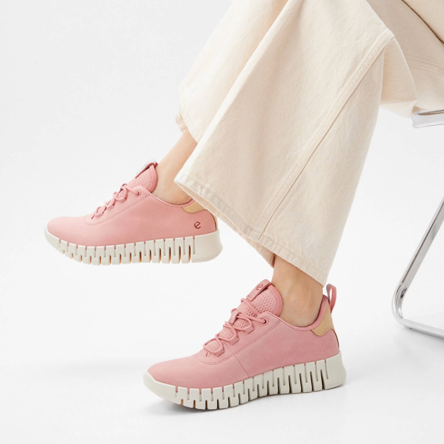 Кроссовки ECCO GRUUV W 218203/61129