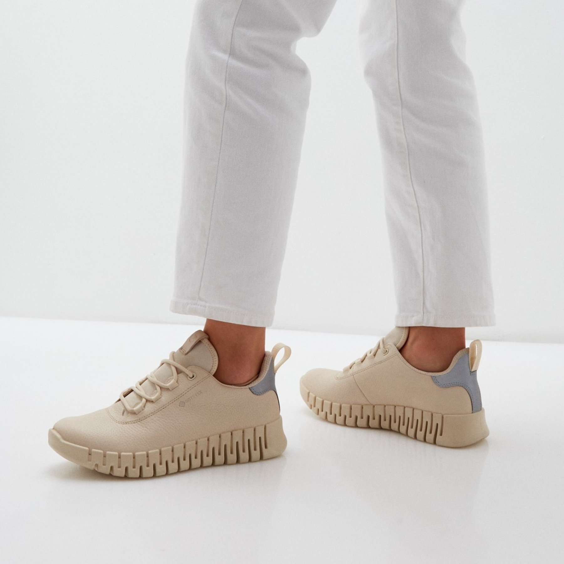 Кроссовки ECCO GRUUV W 218233/01378