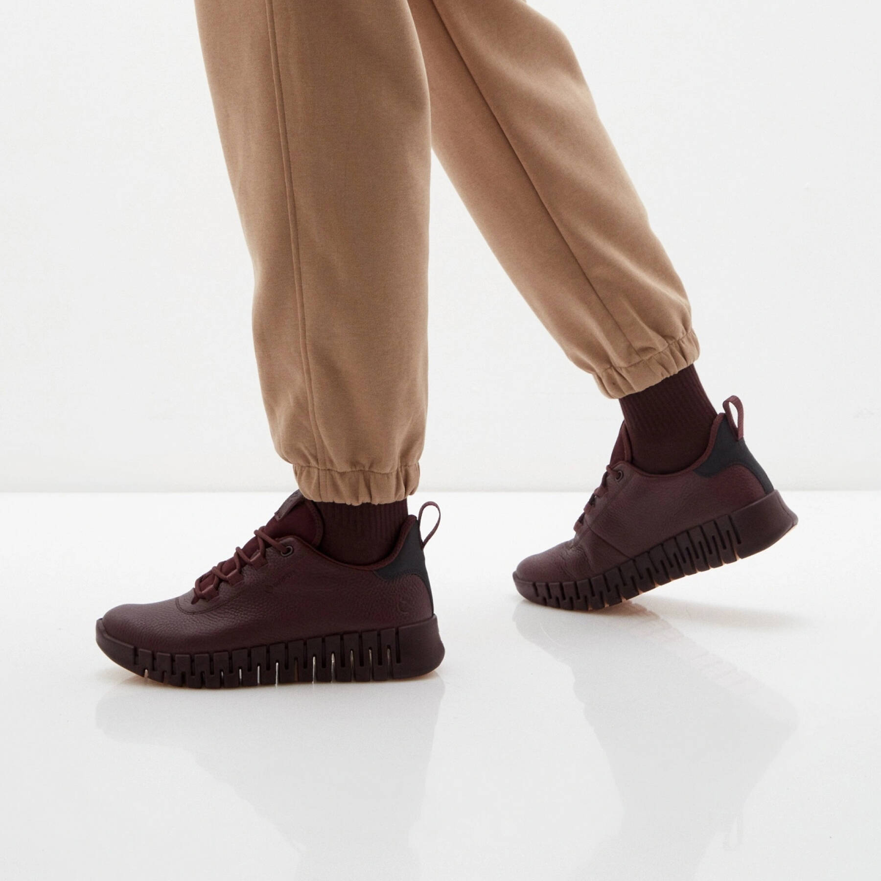 Кроссовки ECCO GRUUV W 218233/01385