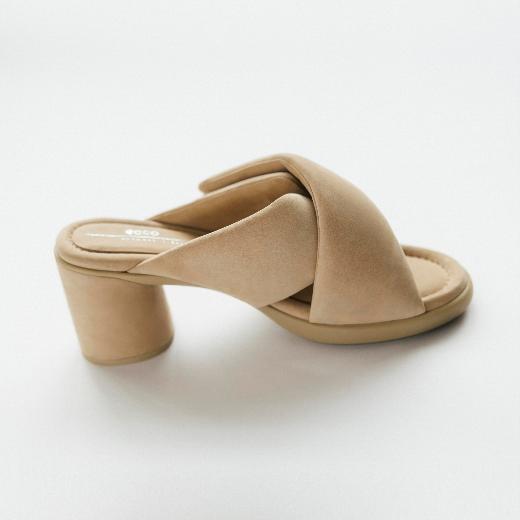 Босоножки ECCO SCULPTED SANDAL LX 55 222943/02631