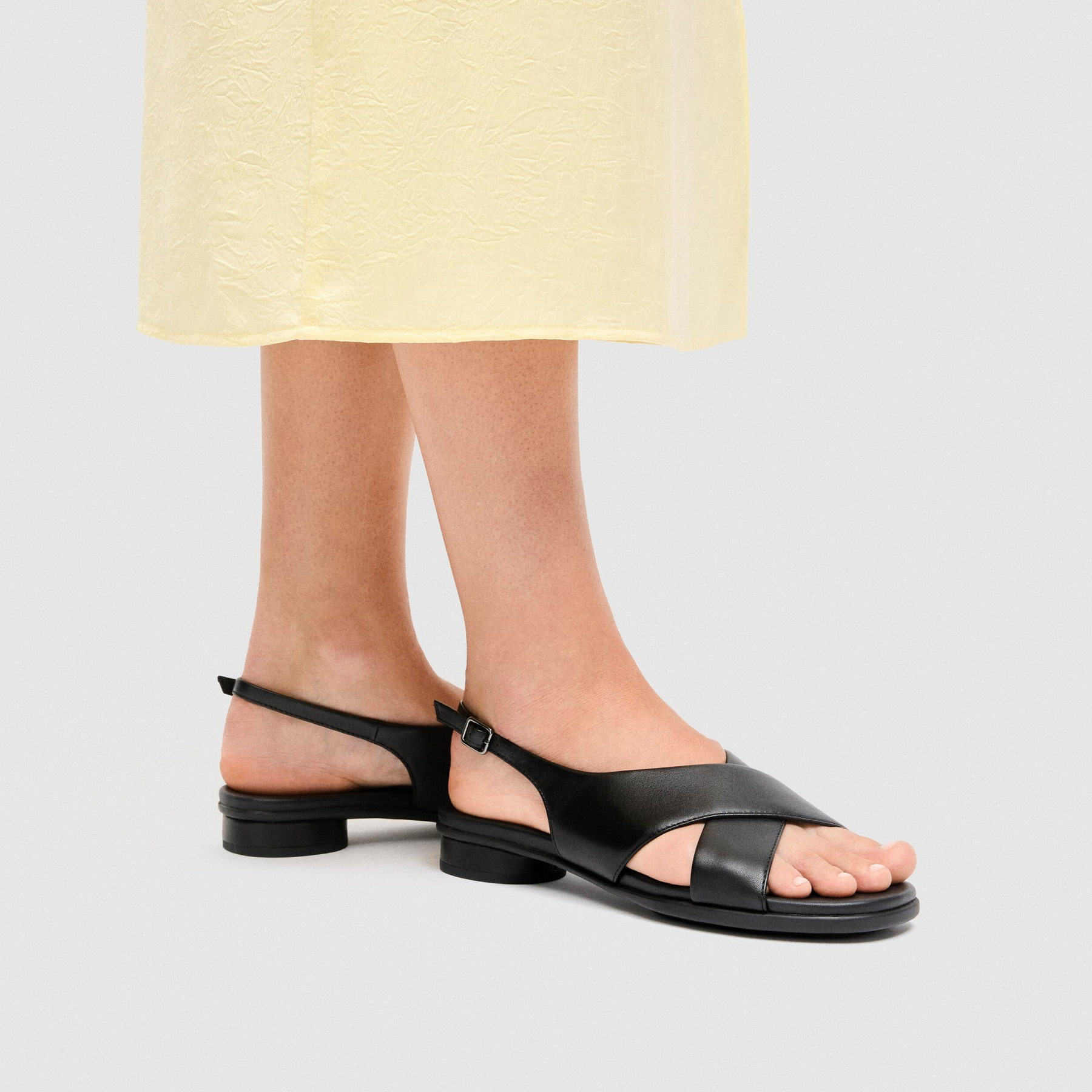 Сандалии ECCO SCULPTED ALBA 25 233833/01001