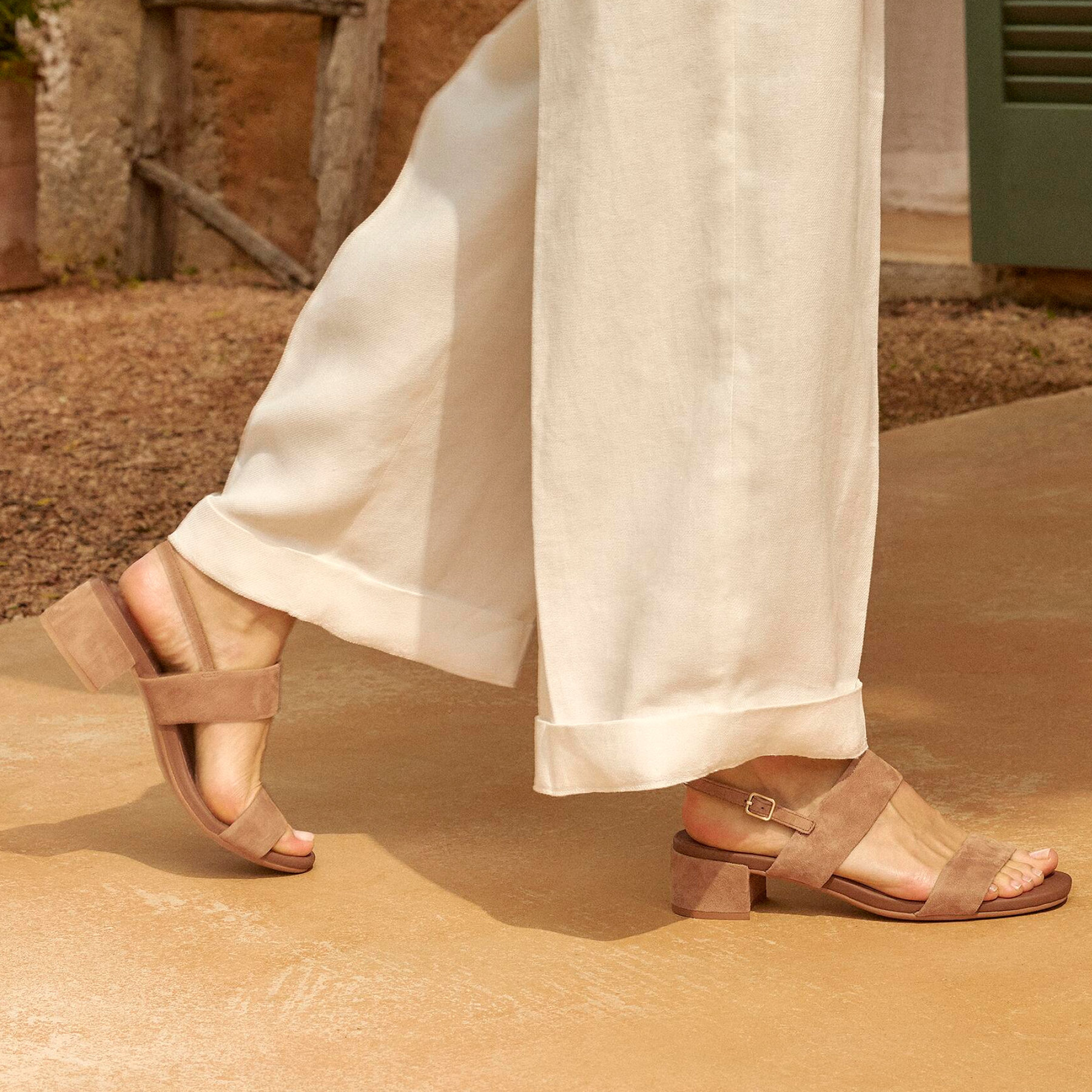 Босоножки ECCO LIVA SANDAL 35 250303/05034