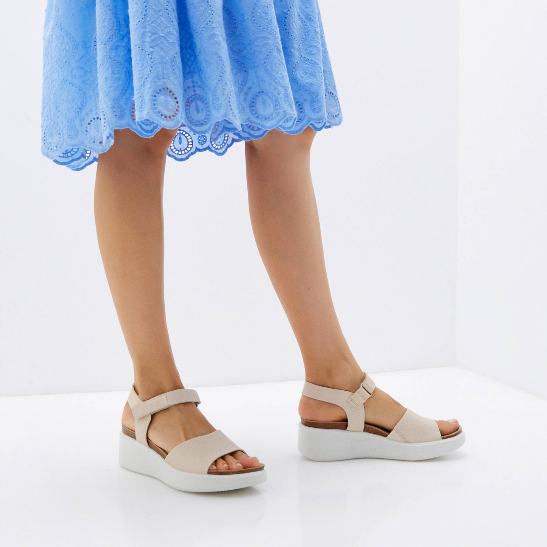 Босоножки ECCO FLOWT WEDGE CORK 272313/01378