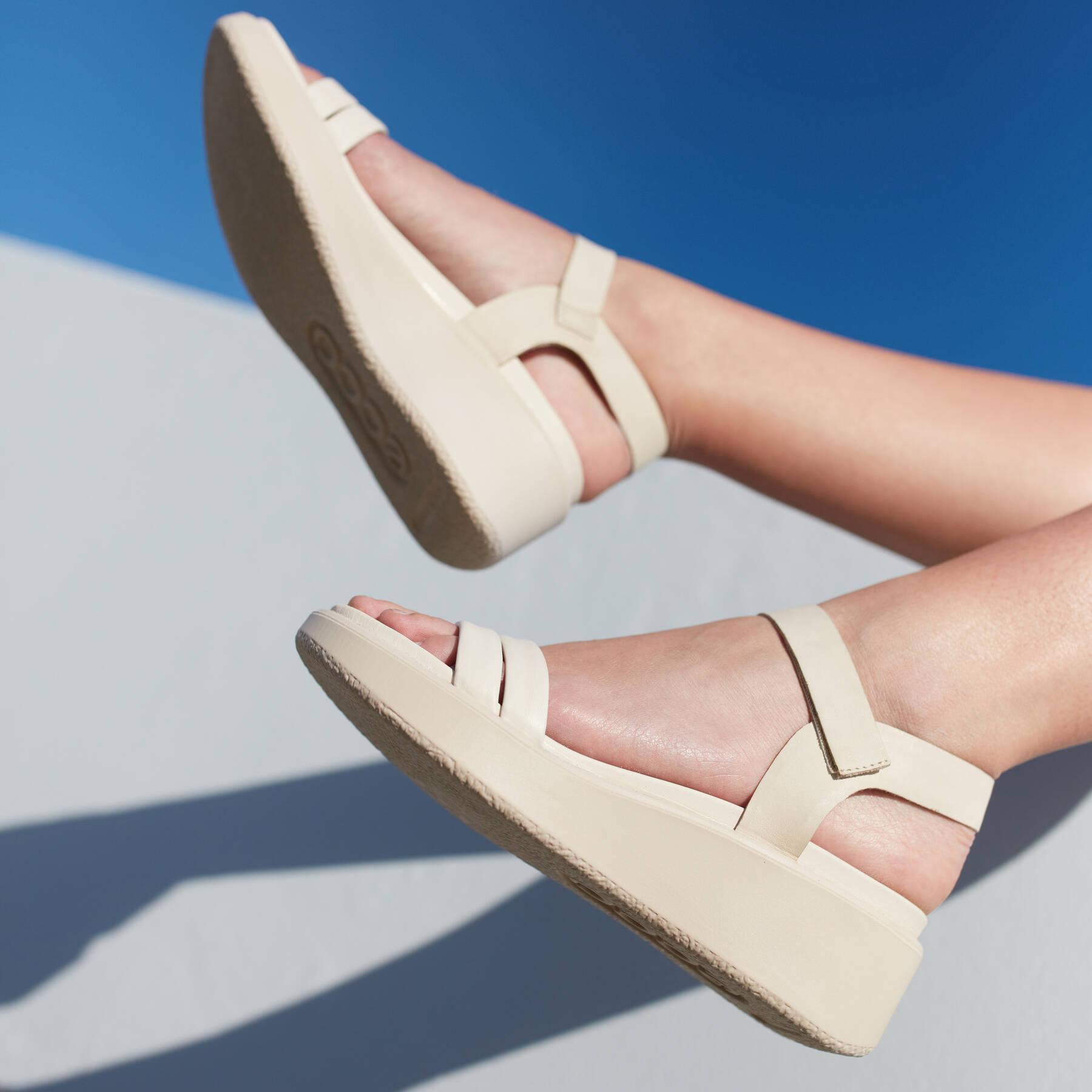 Босоножки ECCO FLOWT WEDGE LX W 273303/59113