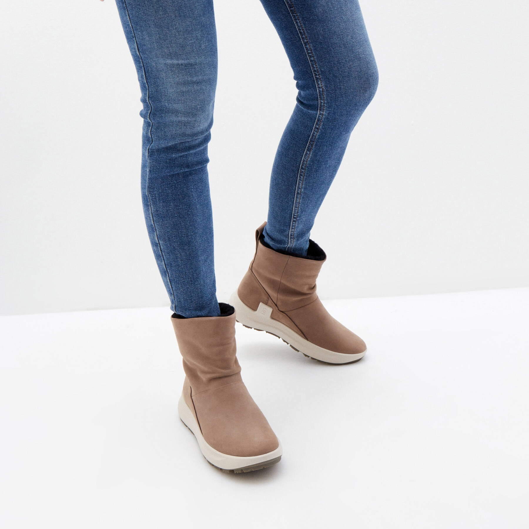 Полусапоги ECCO SOLICE 420153/02674