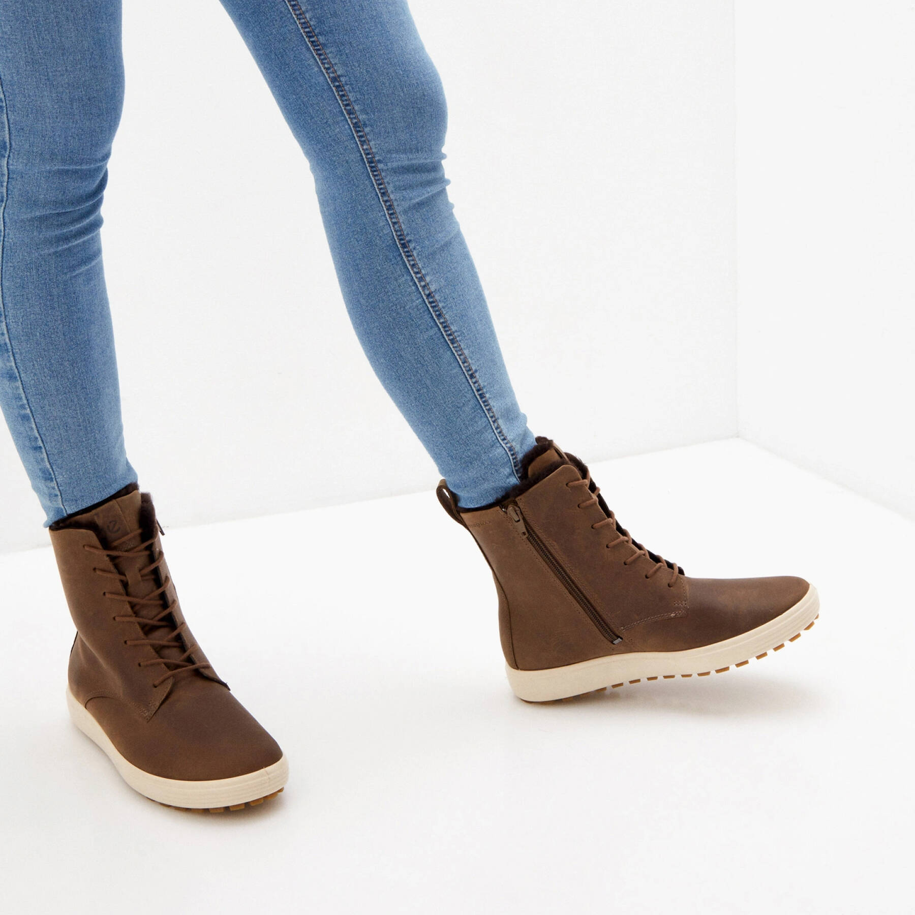 Ботинки ECCO SOFT 7 TRED W 450423/02175