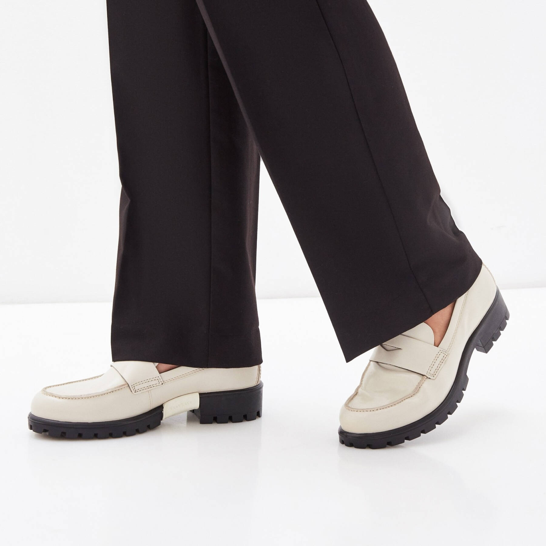 Лоферы ECCO MODTRAY W 490013/01378