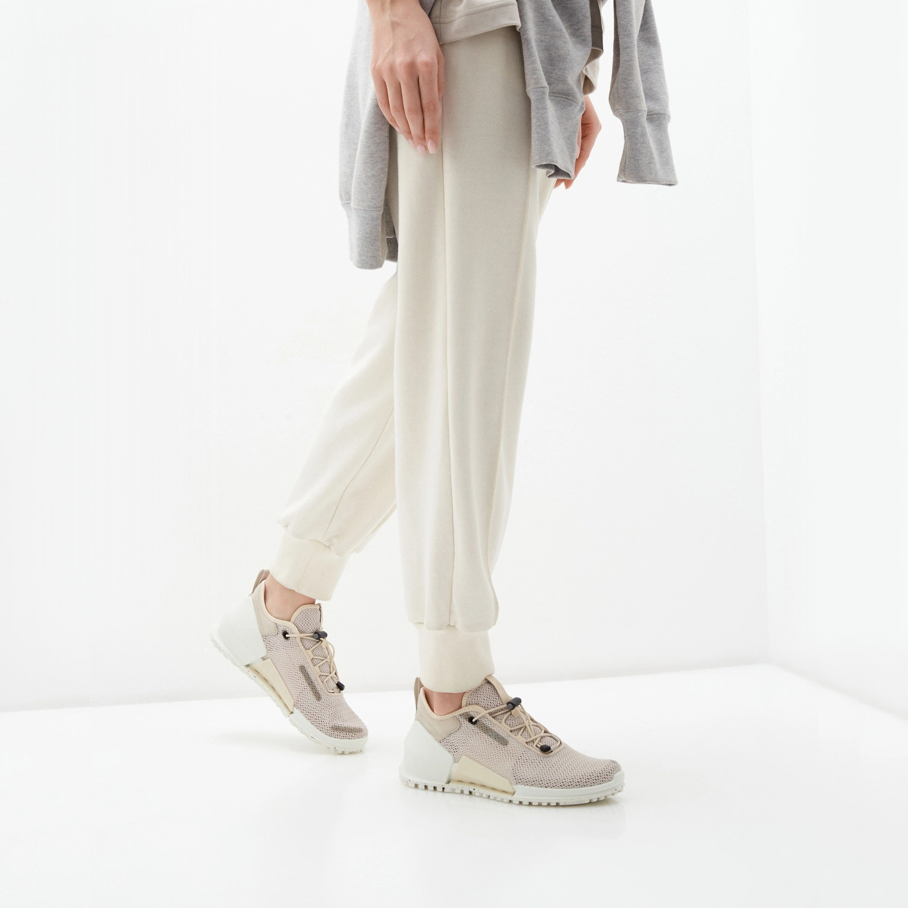 Кроссовки ECCO BIOM 2.0 W 800673/60782