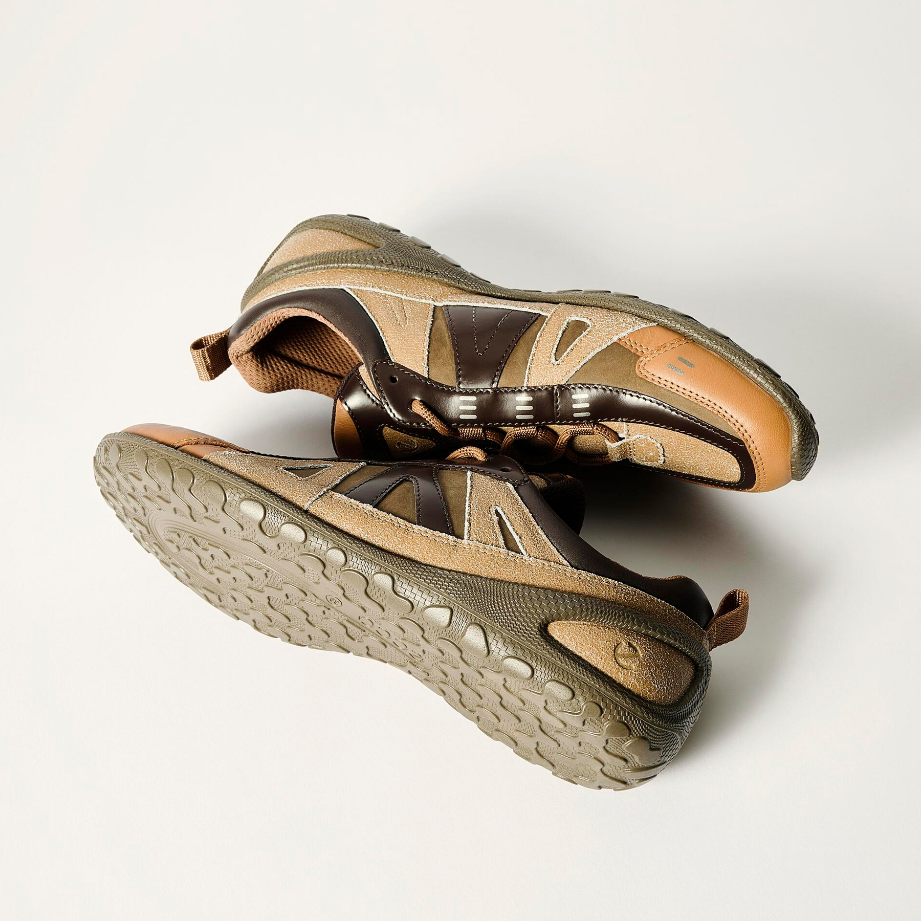 Кроссовки ECCO BIOM LITE W 802423/61335