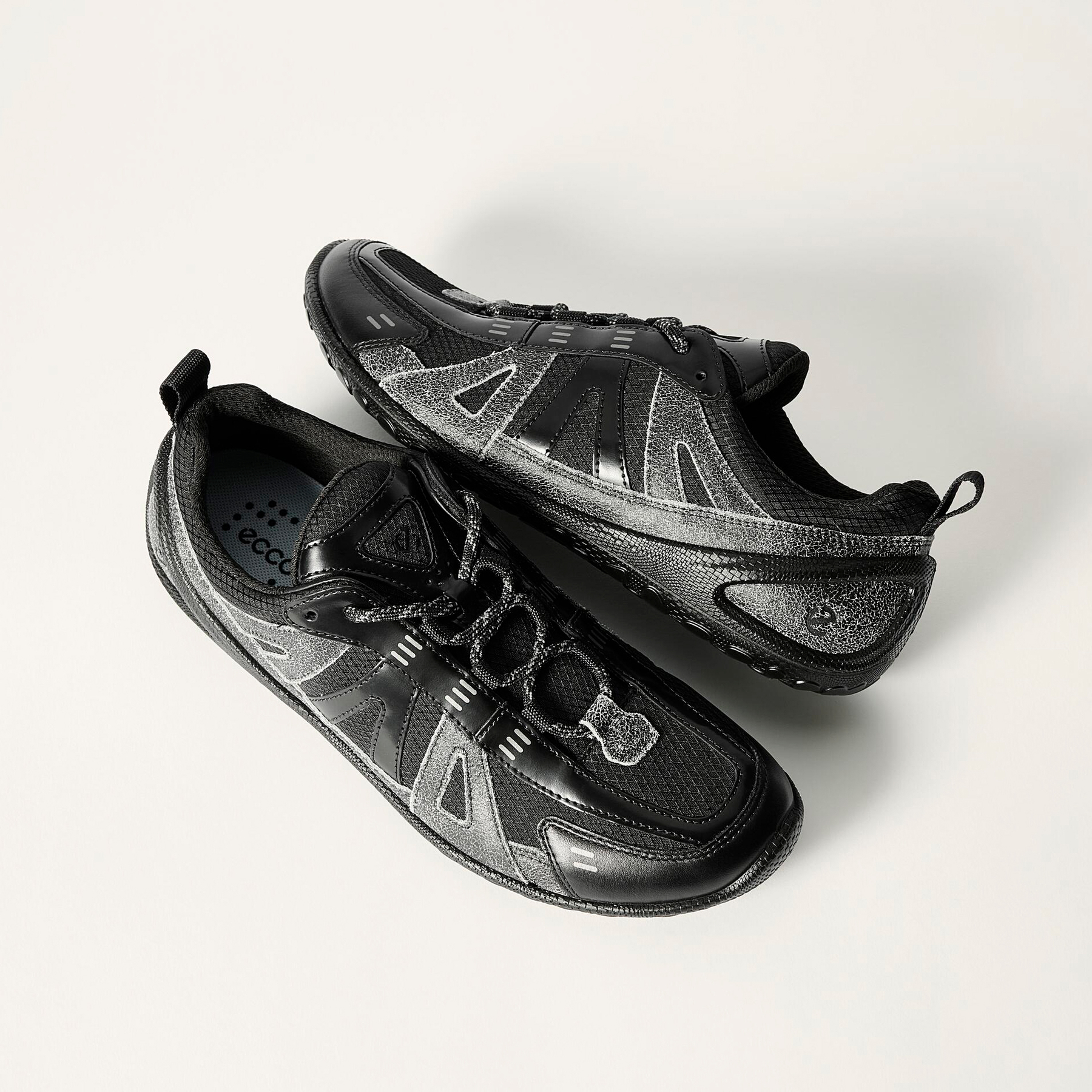 Кроссовки ECCO BIOM LITE W 802433/51562