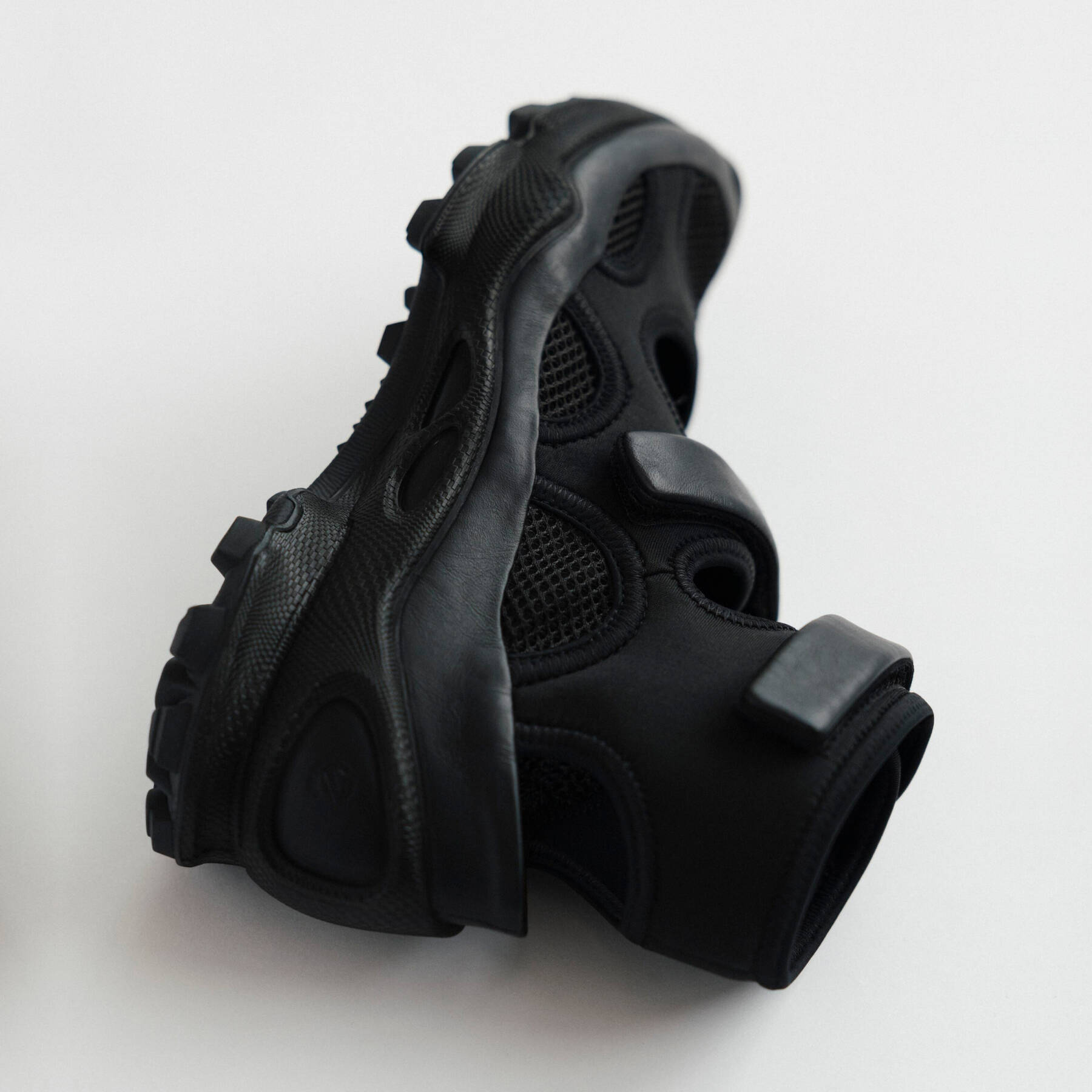 Кроссовки ECCO BIOM C-TRAIL W 803353/51052