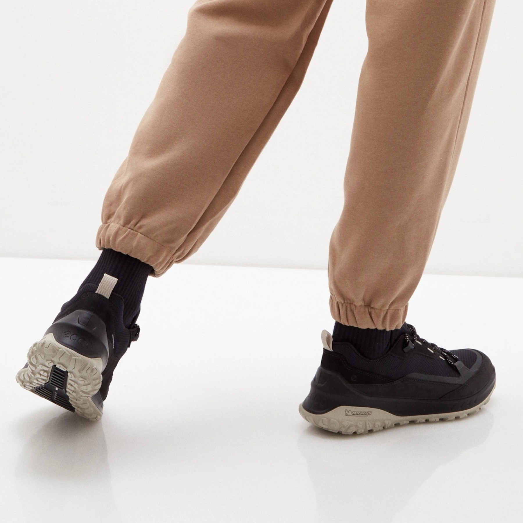 Кроссовки ECCO ULT-TRN W 824253/51052