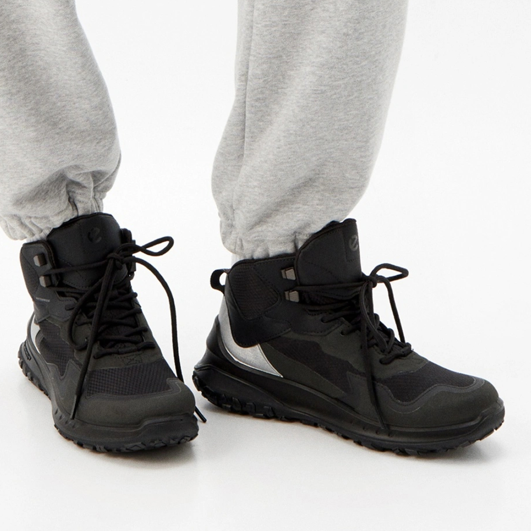 Ботинки ECCO ULT-TRN W 824323/57341