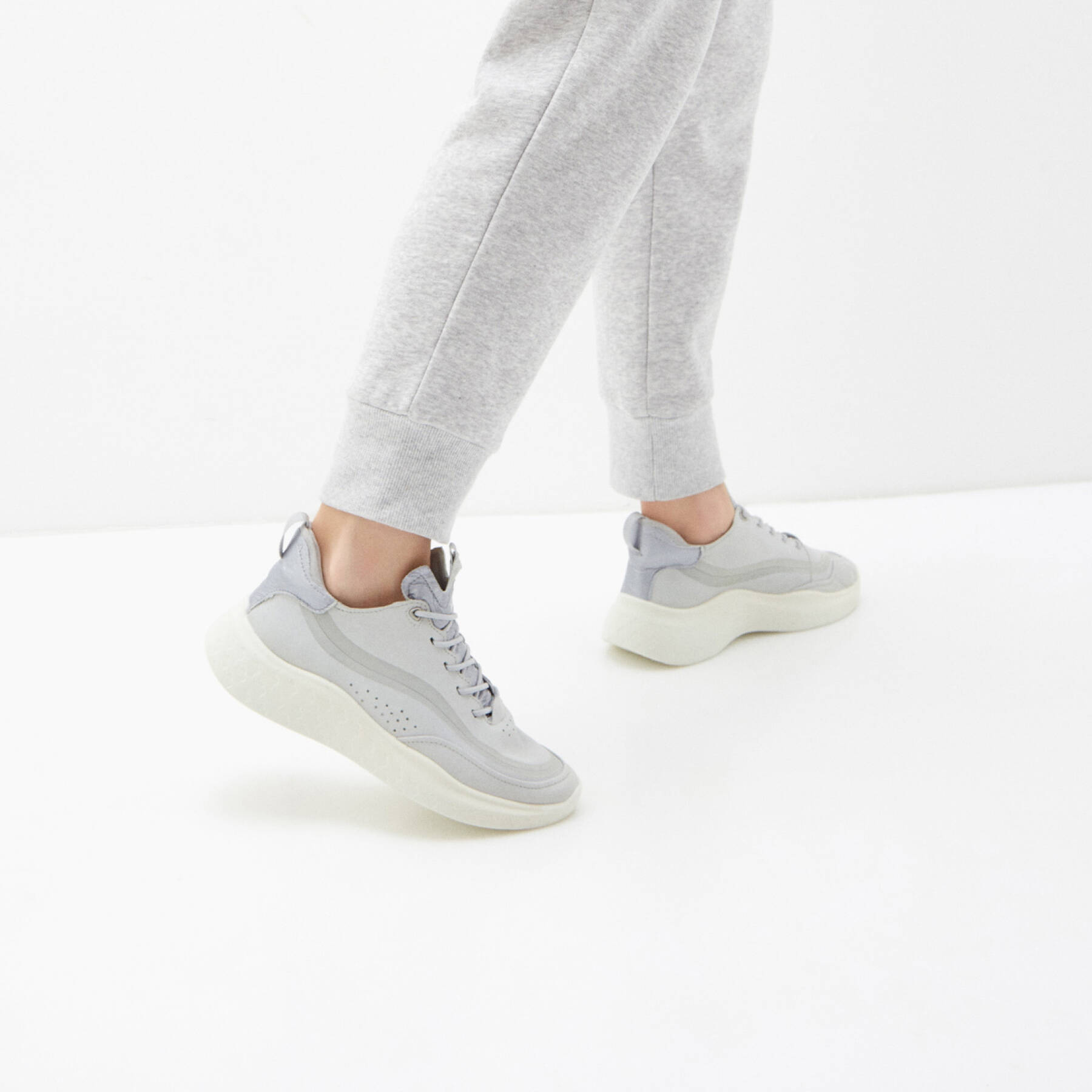 Кроссовки ECCO THERAP W 825273/01379