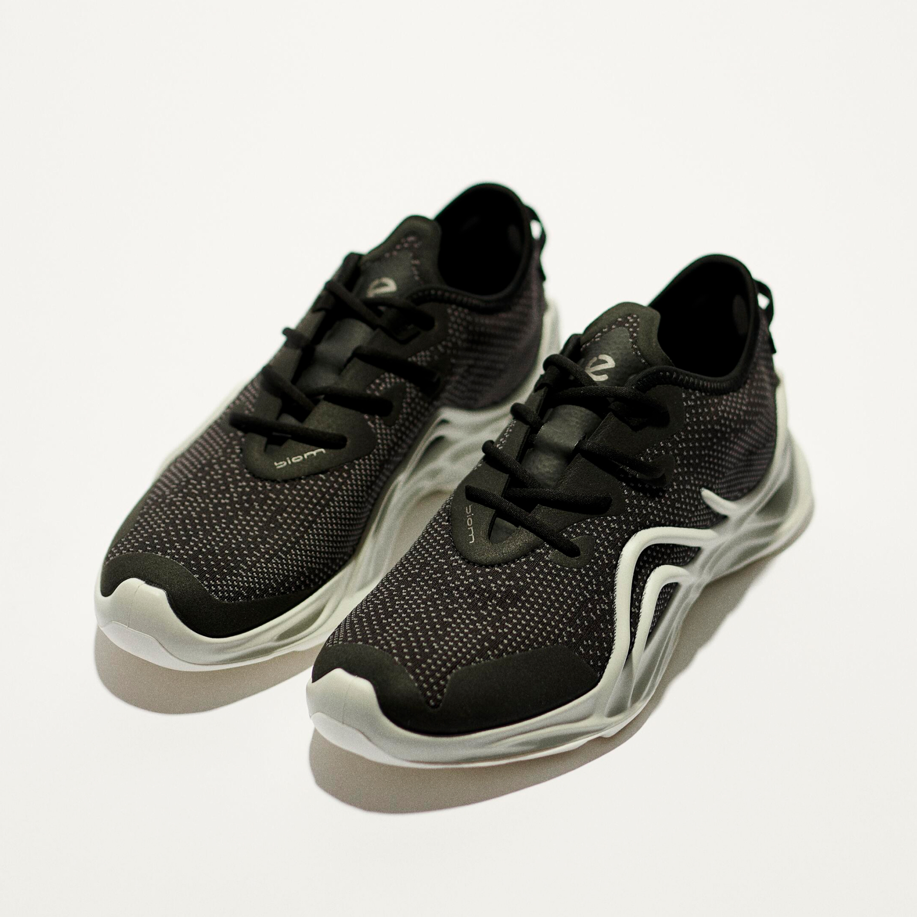 Кроссовки ECCO BIOM INFINITE W 825623/51052