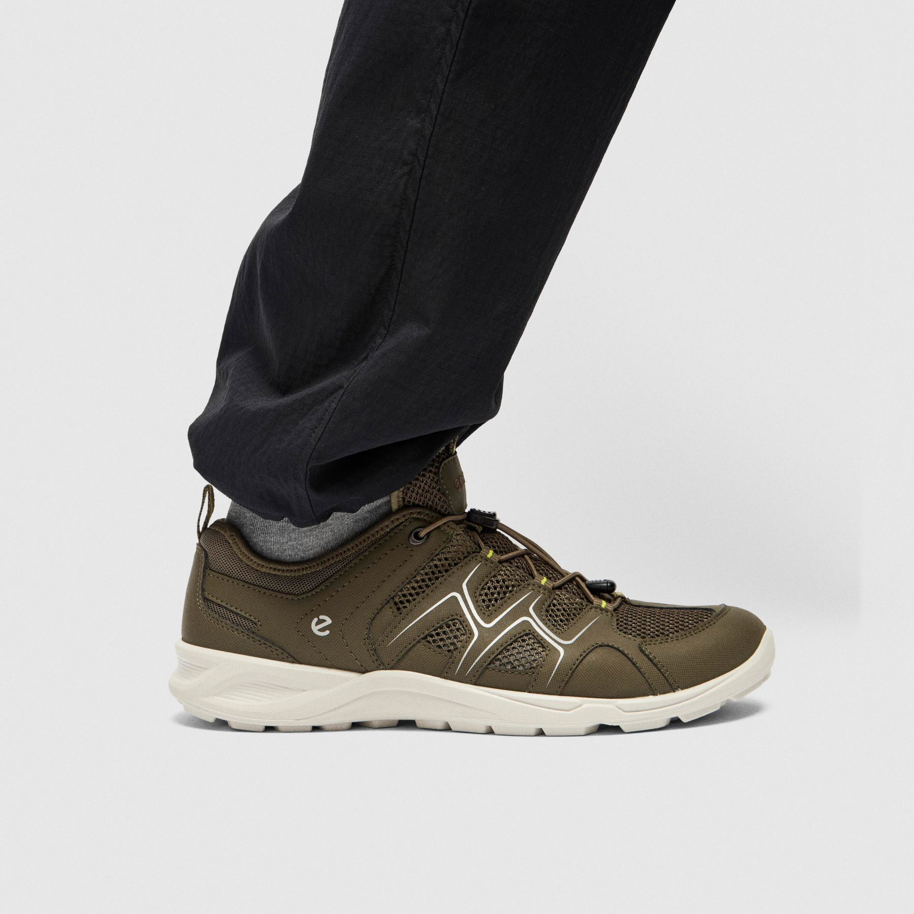 Кроссовки ECCO TERRACRUISE LT M 825774/56958