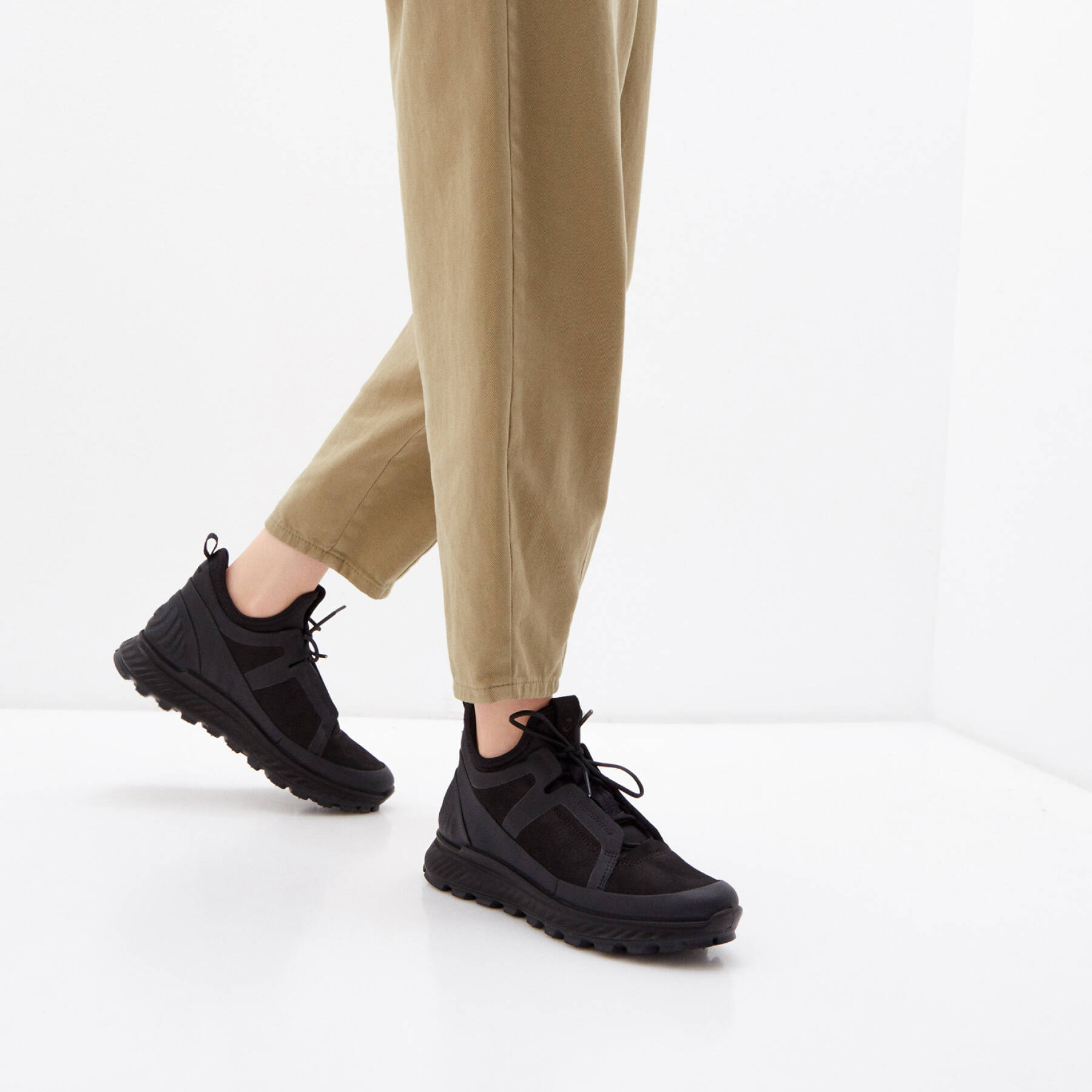 Кроссовки ECCO EXOSTRIKE W 833953/51094