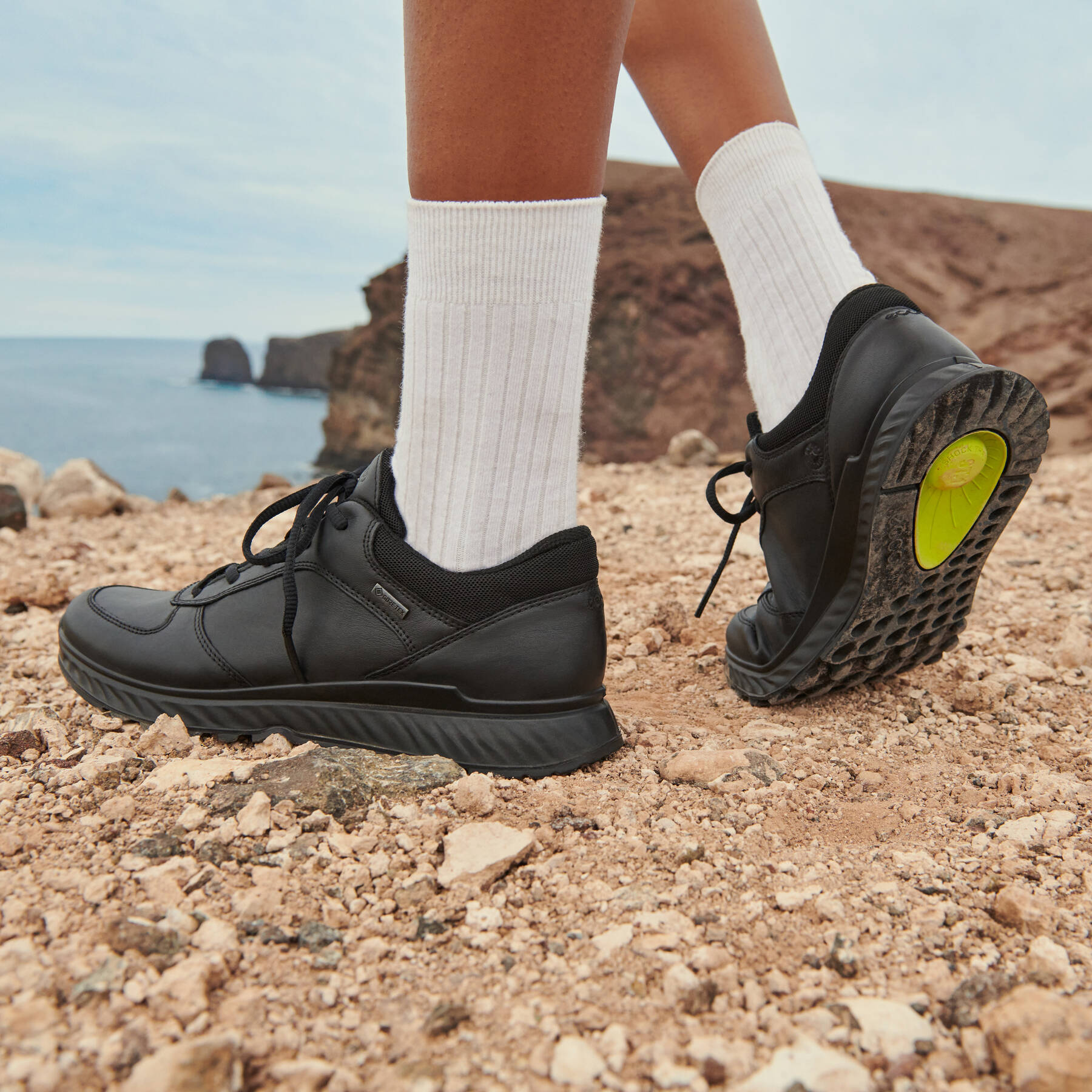 Кроссовки ECCO EXOSTRIDE W 835303/01001