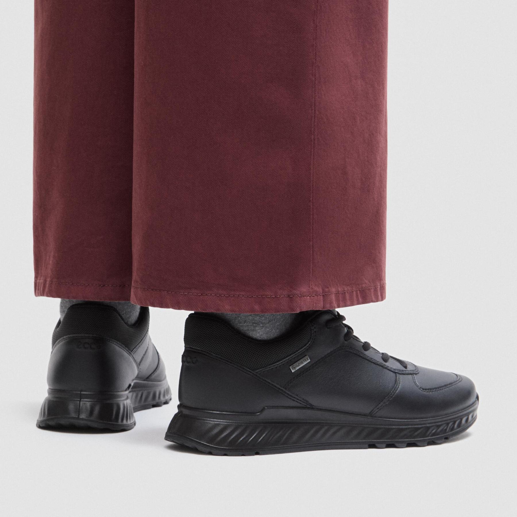 Кроссовки ECCO EXOSTRIDE W 835303/01001