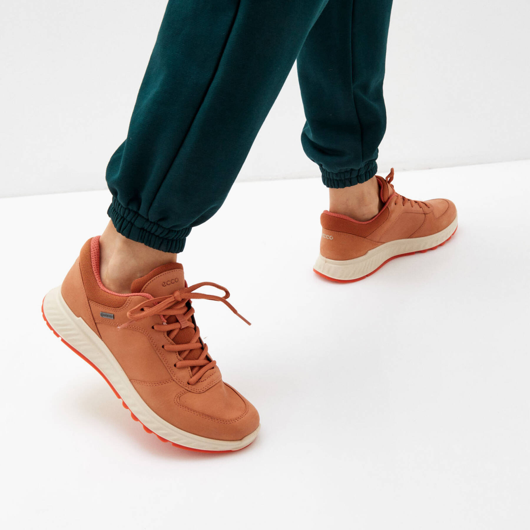 Кроссовки ECCO EXOSTRIDE W 835303/02671