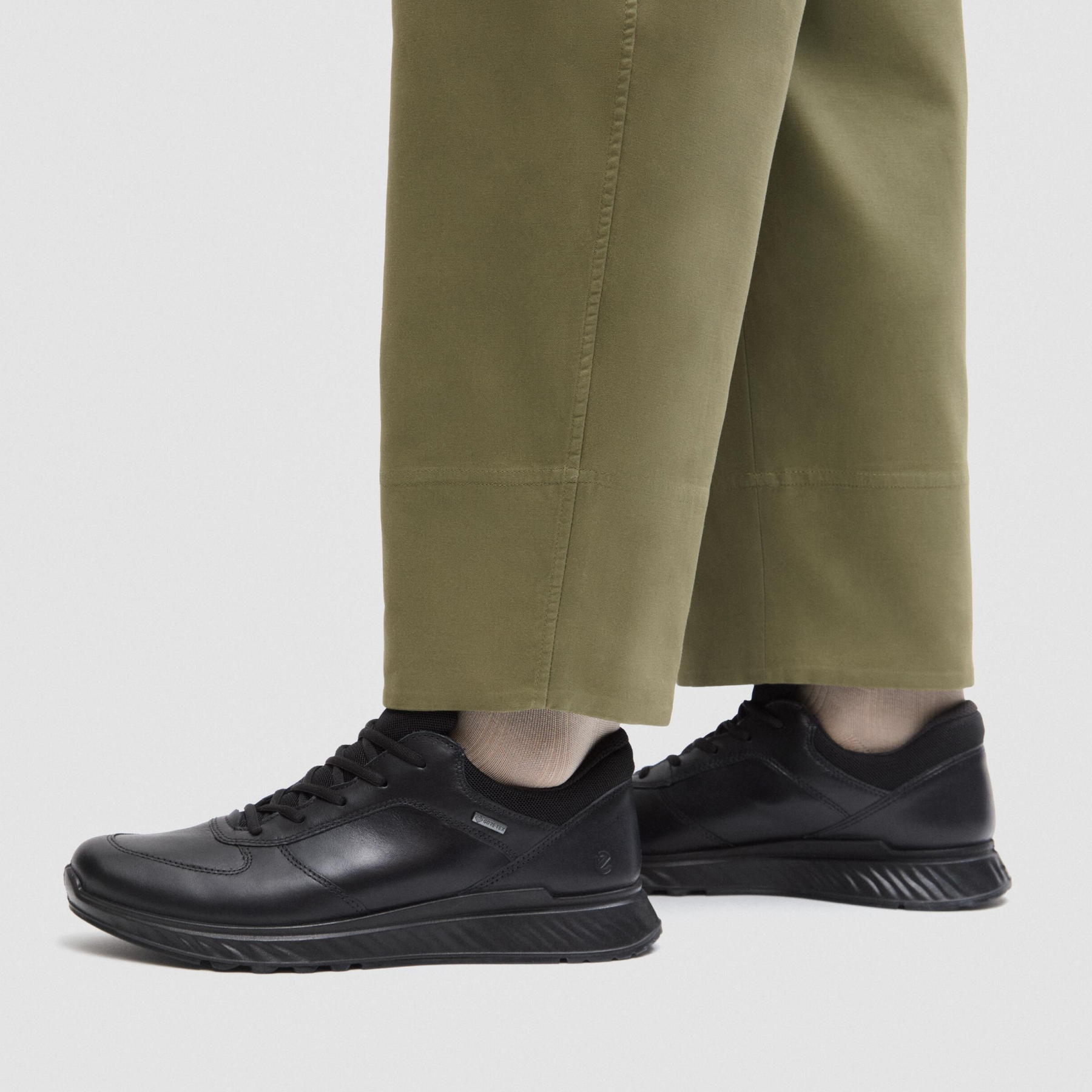 Кроссовки ECCO EXOSTRIDE M 835304/01001