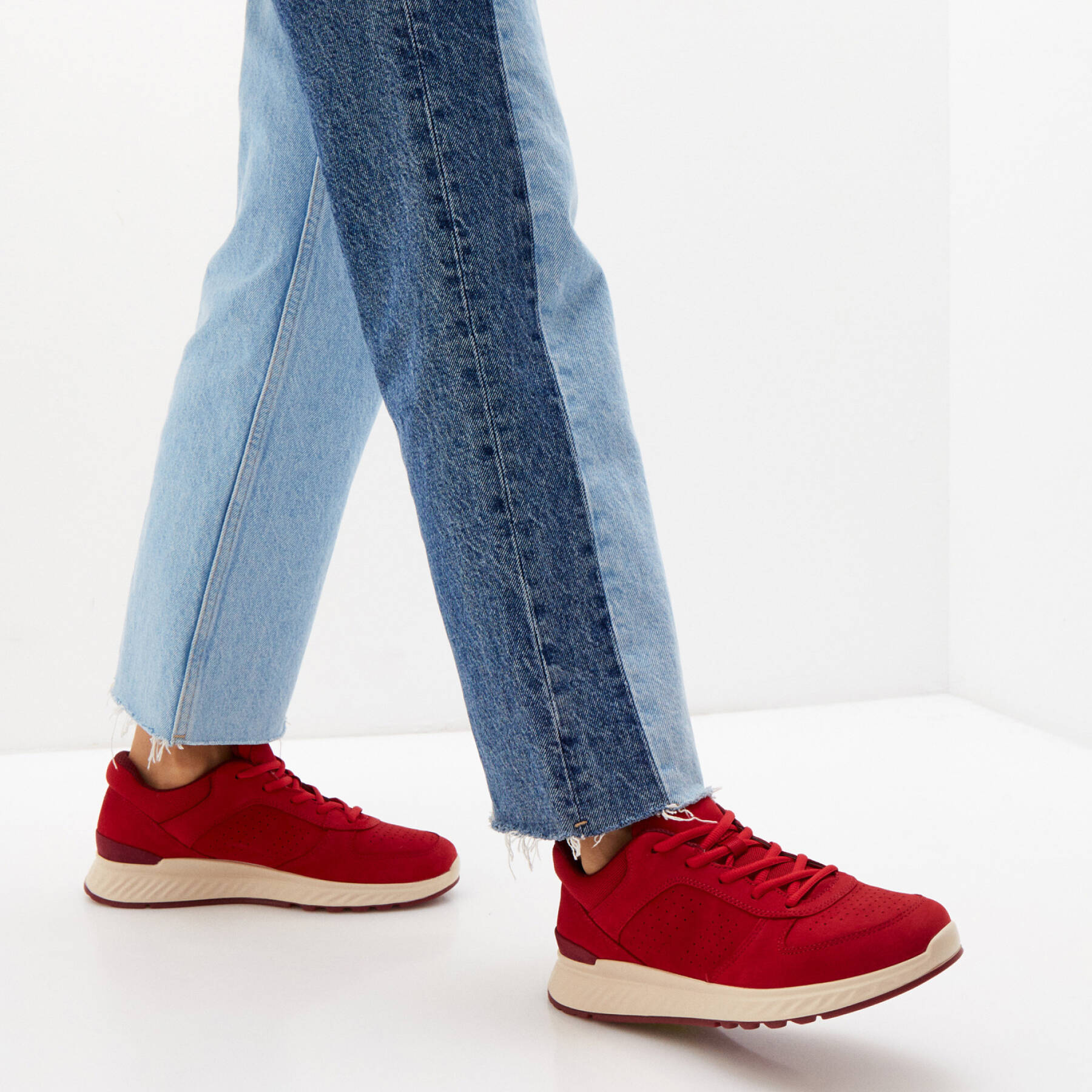 Кроссовки ECCO EXOSTRIDE W 835313/02466