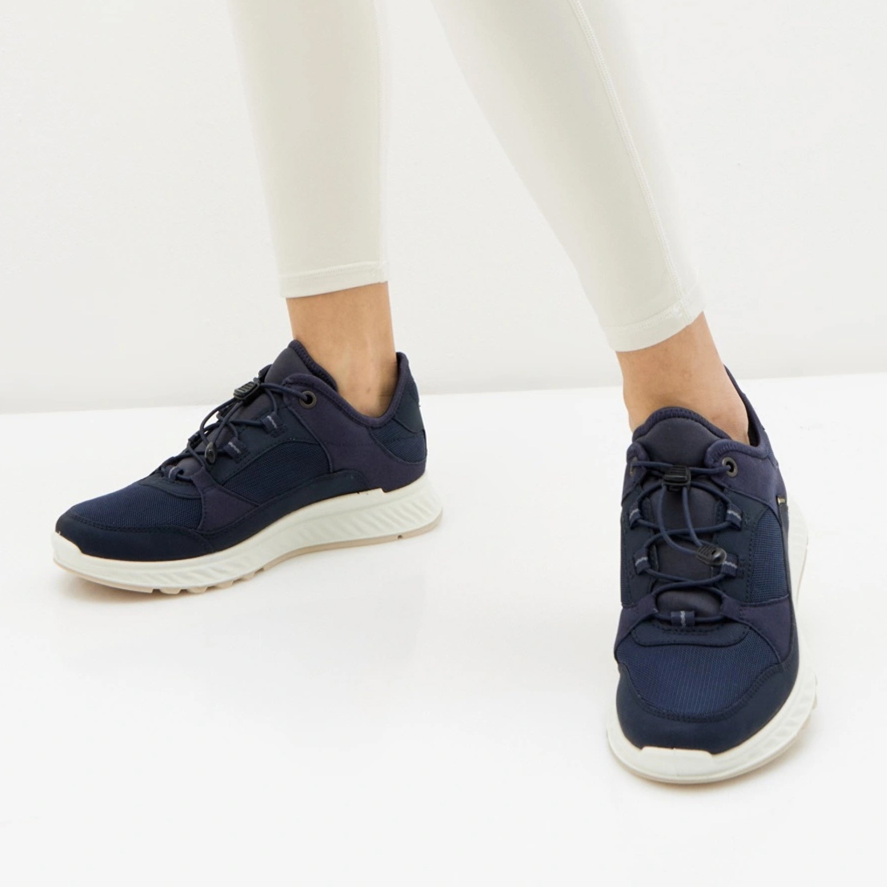 Кроссовки ECCO EXOSTRIDE W 835333/51647