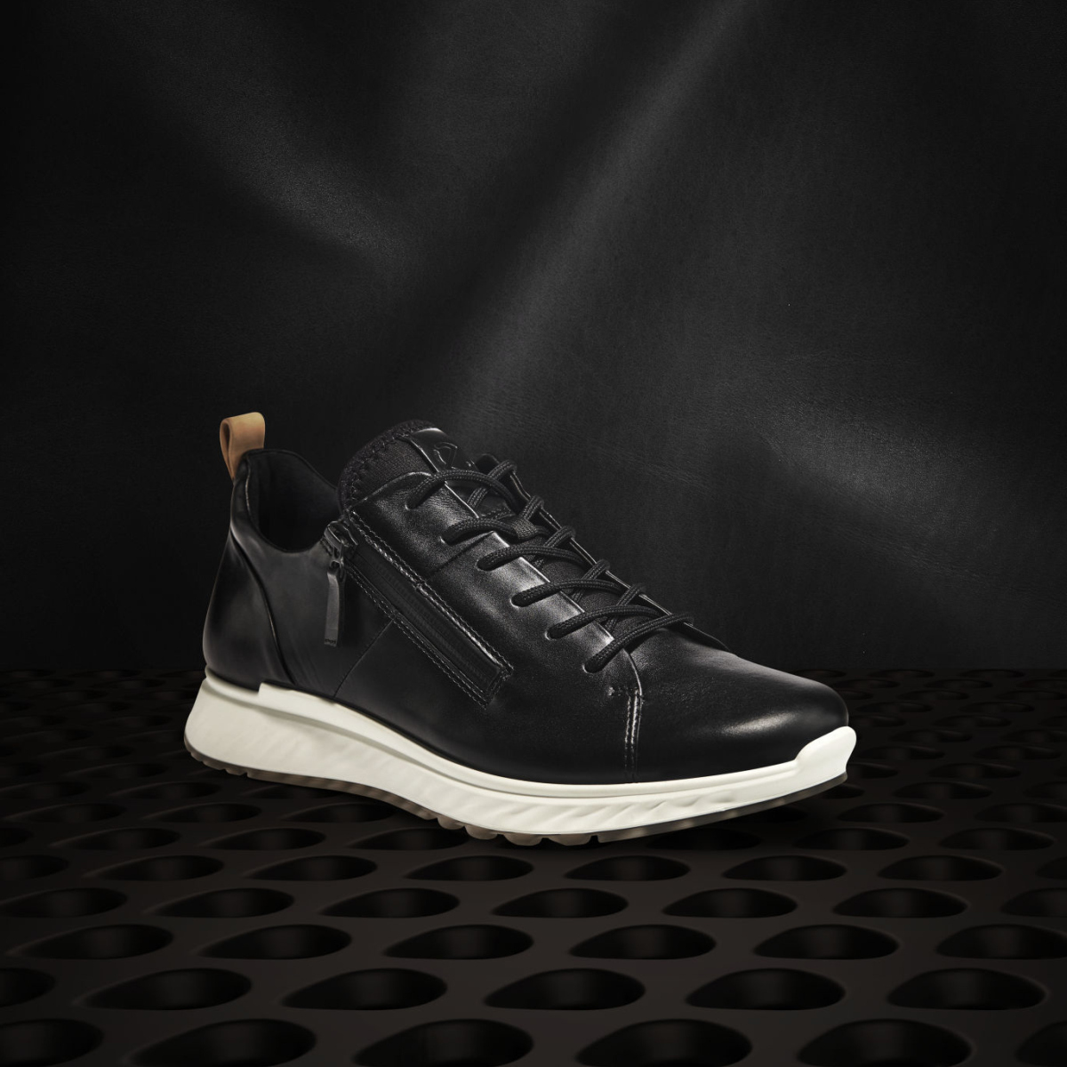 Кроссовки ECCO ST.1 M 836144/01001