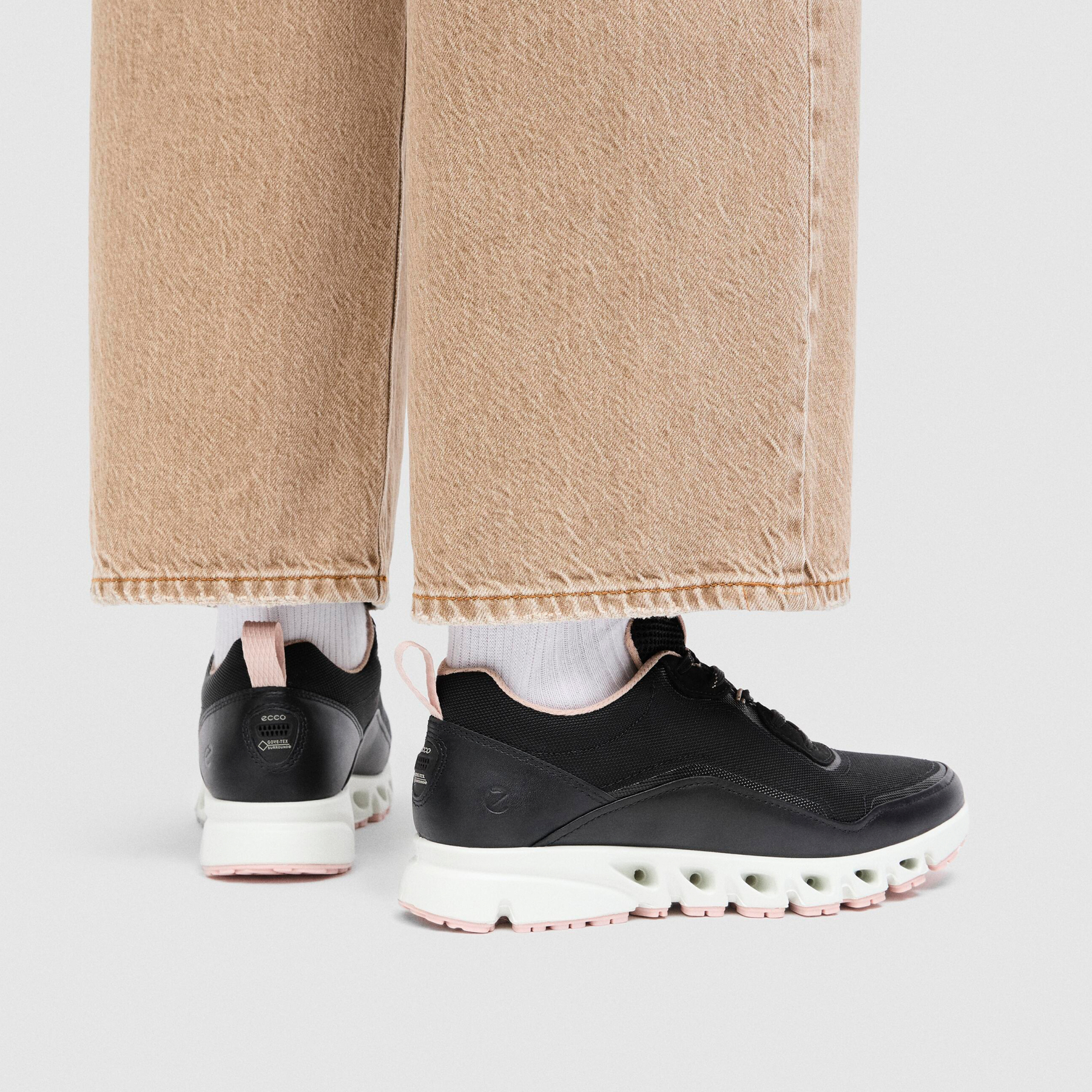 Кроссовки ECCO MULTI-VENT W 880283/61241