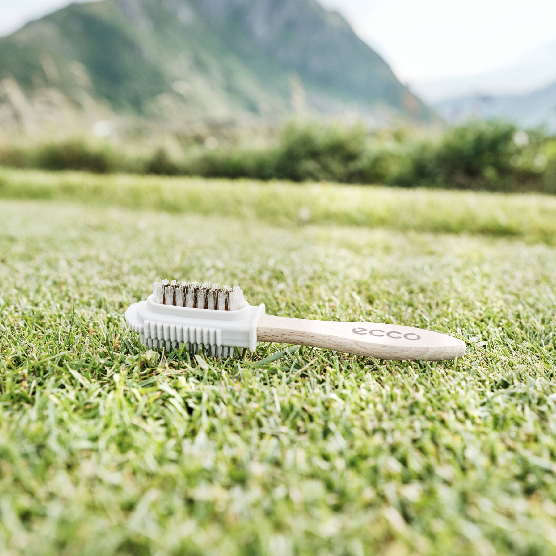 Щетка для нубука и замши ECCO  88102/90641