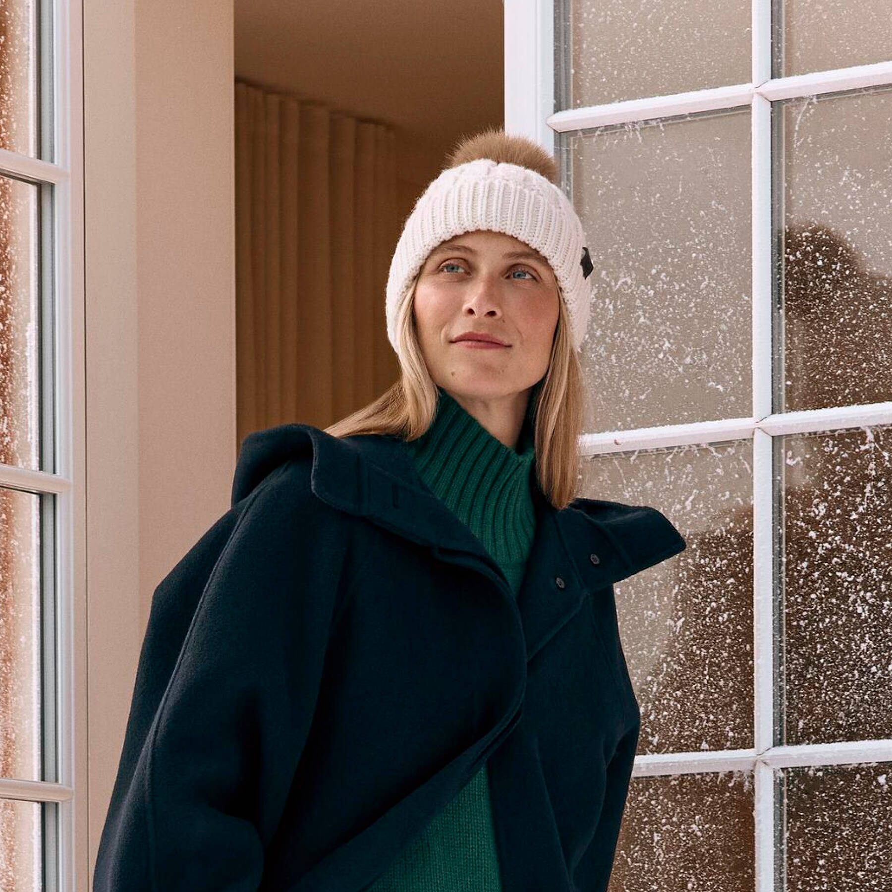 Шапка ECCO Pattern pompon Beanie 9099015/91012