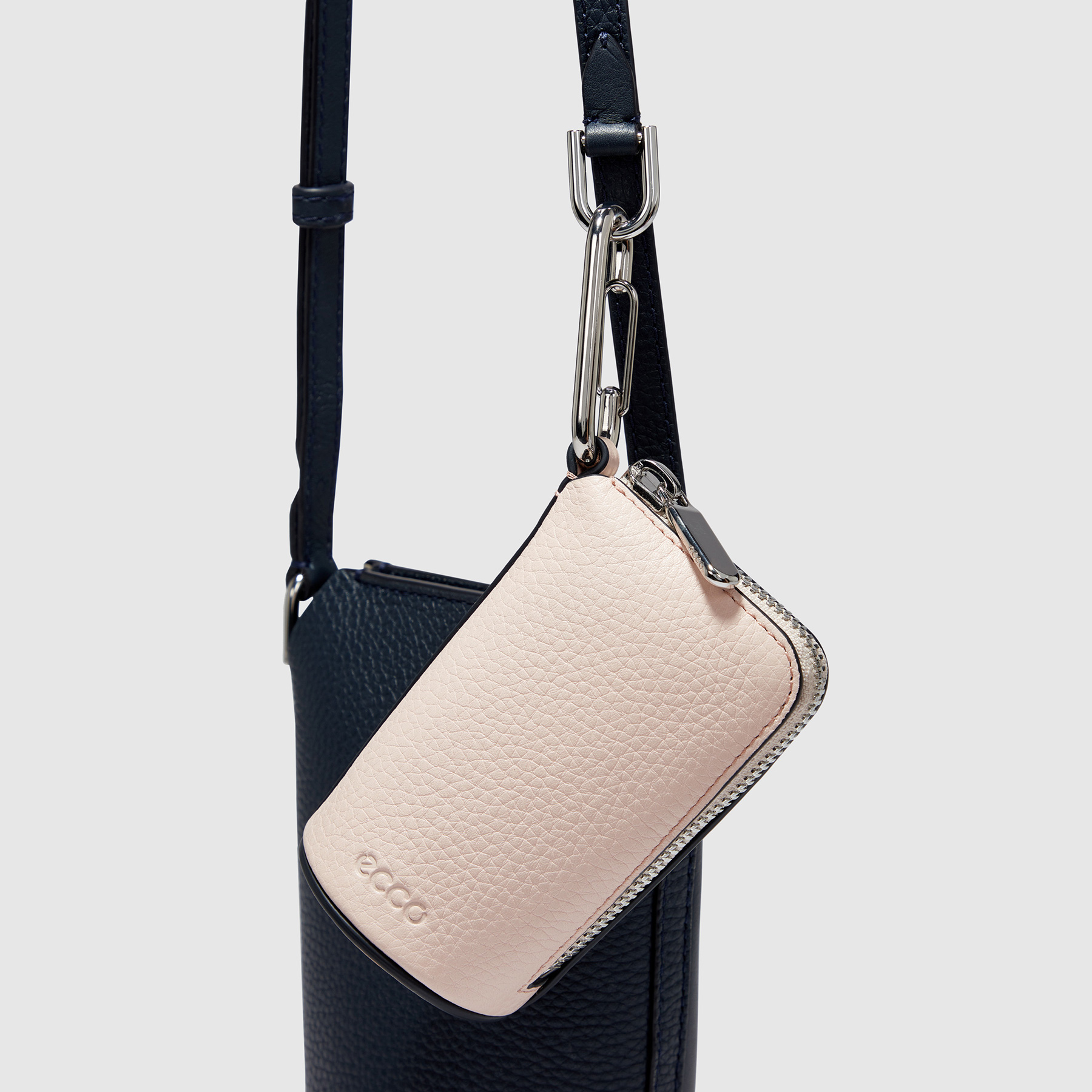 Сумка ECCO Pot Bag Textureblock 9105826/90897