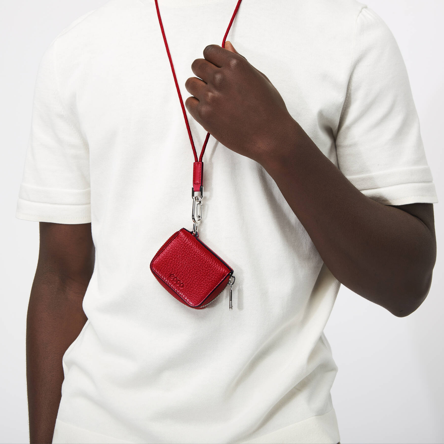 Сумка ECCO Textureblock Pod Case 9105831/90185