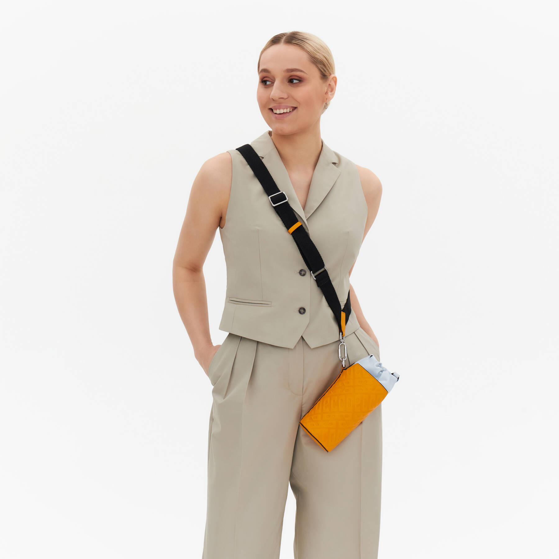 Сумка ECCO E Pot Bag Sling Monogram 9107263/91117