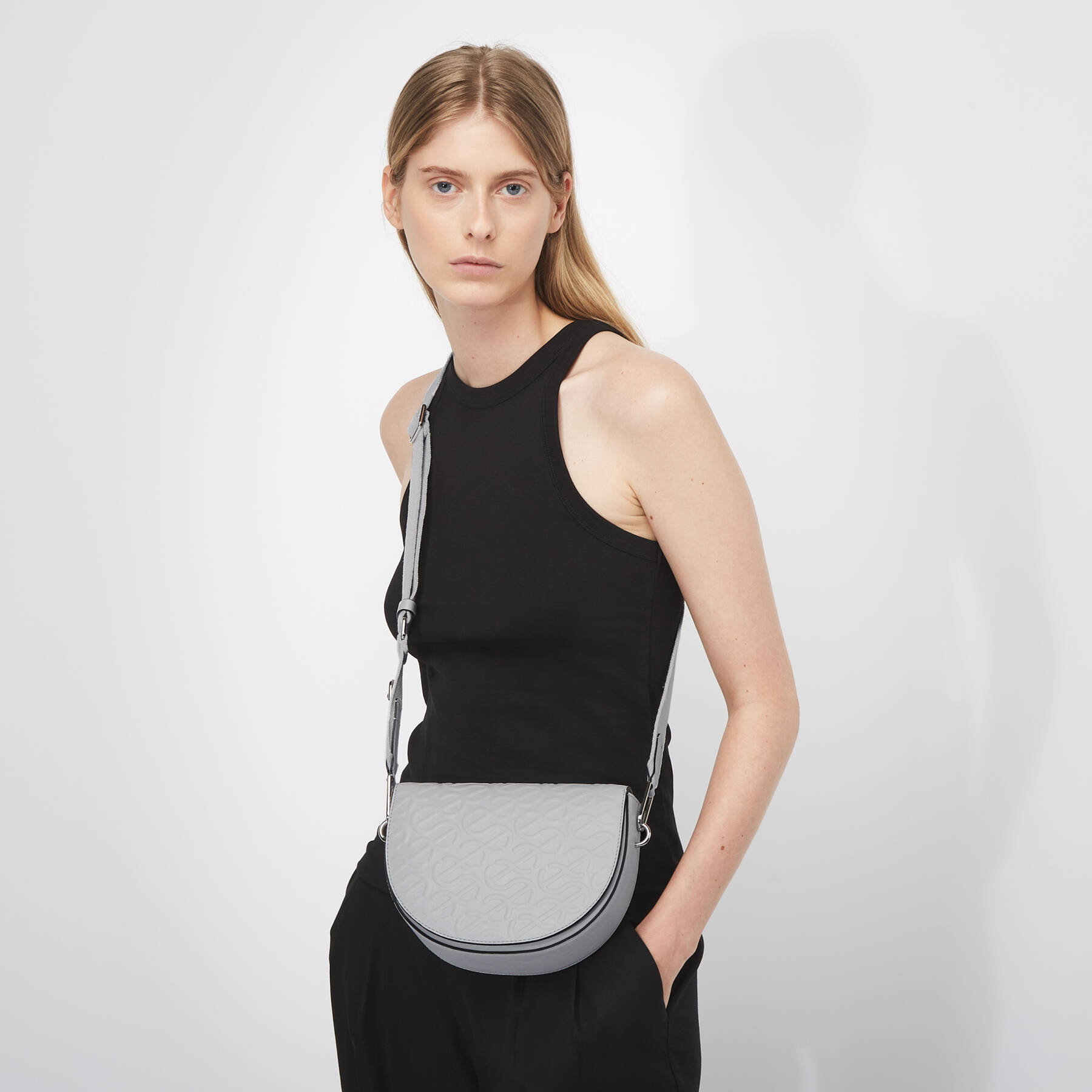 Сумка ECCO Wave Saddle Bag 9107372/90983