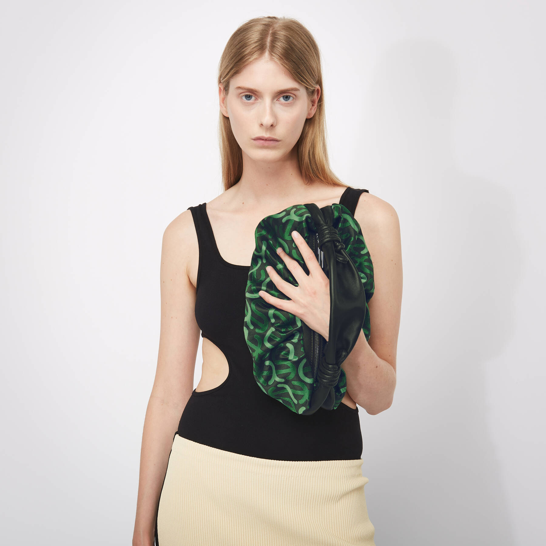 Сумка ECCO Wave Scrunch Hobo Compact 9107373/90903