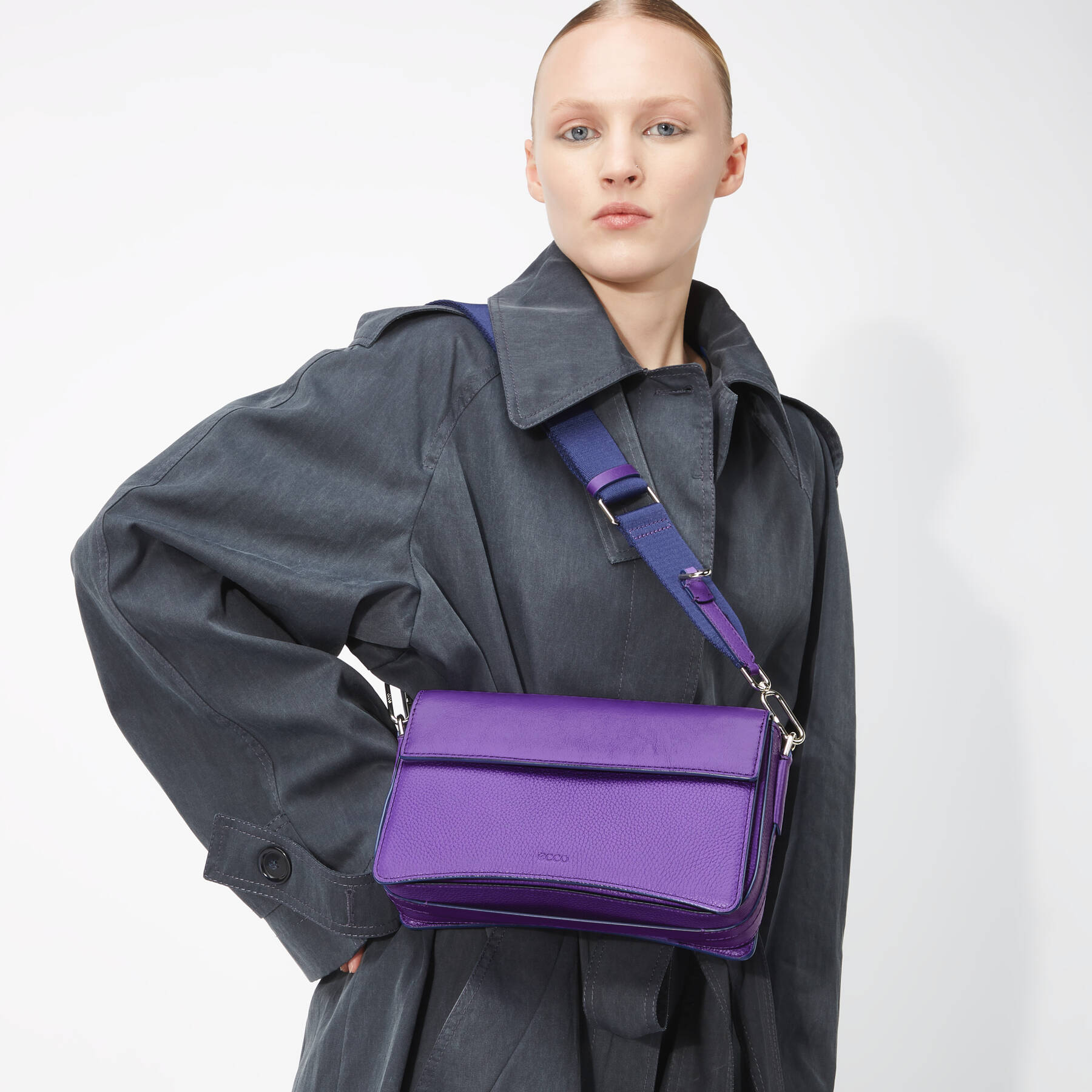Сумка кросс-боди ECCO Pinch Bag 9107642/91183