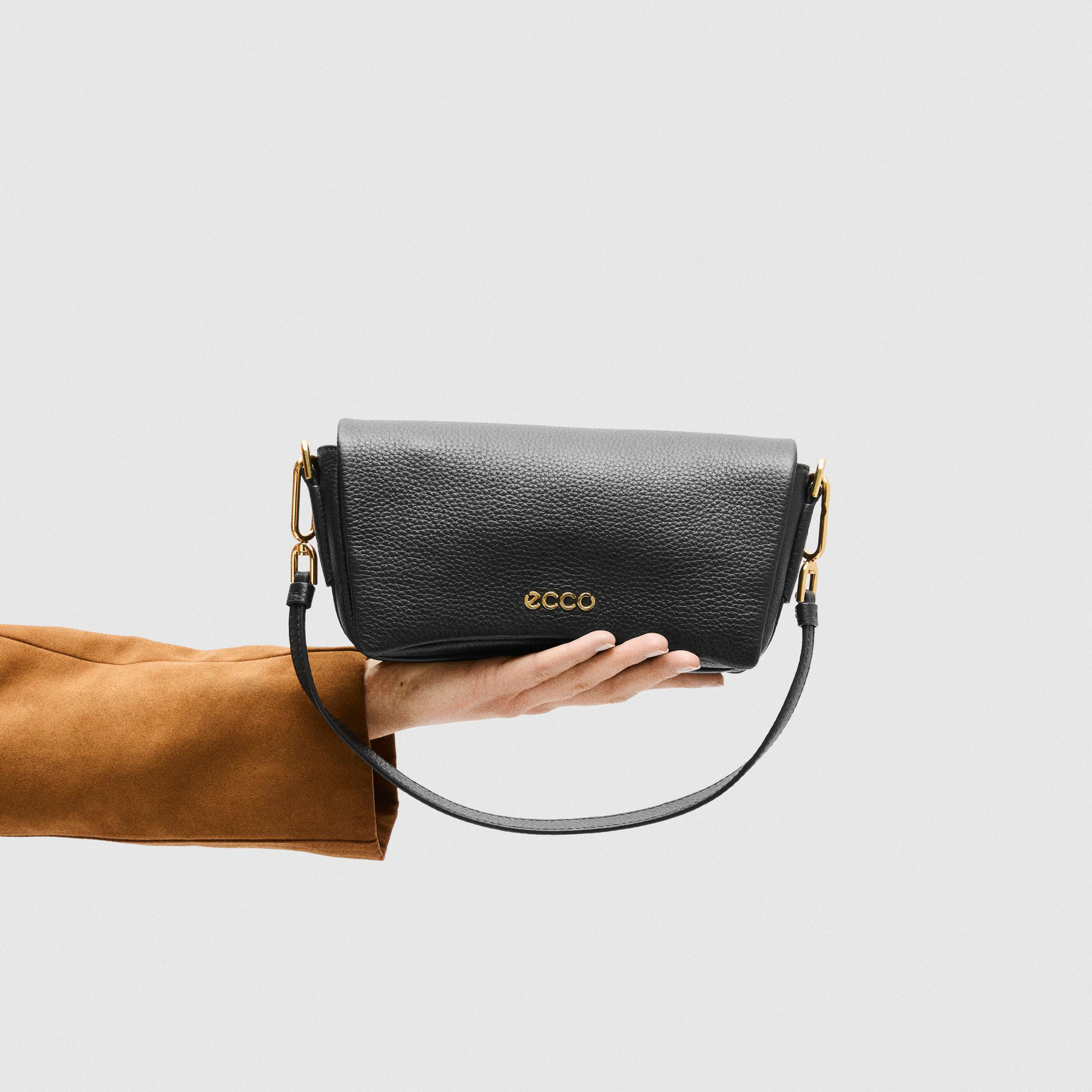 Сумка кросс-боди ECCO Pinch Bag 9108044/90000