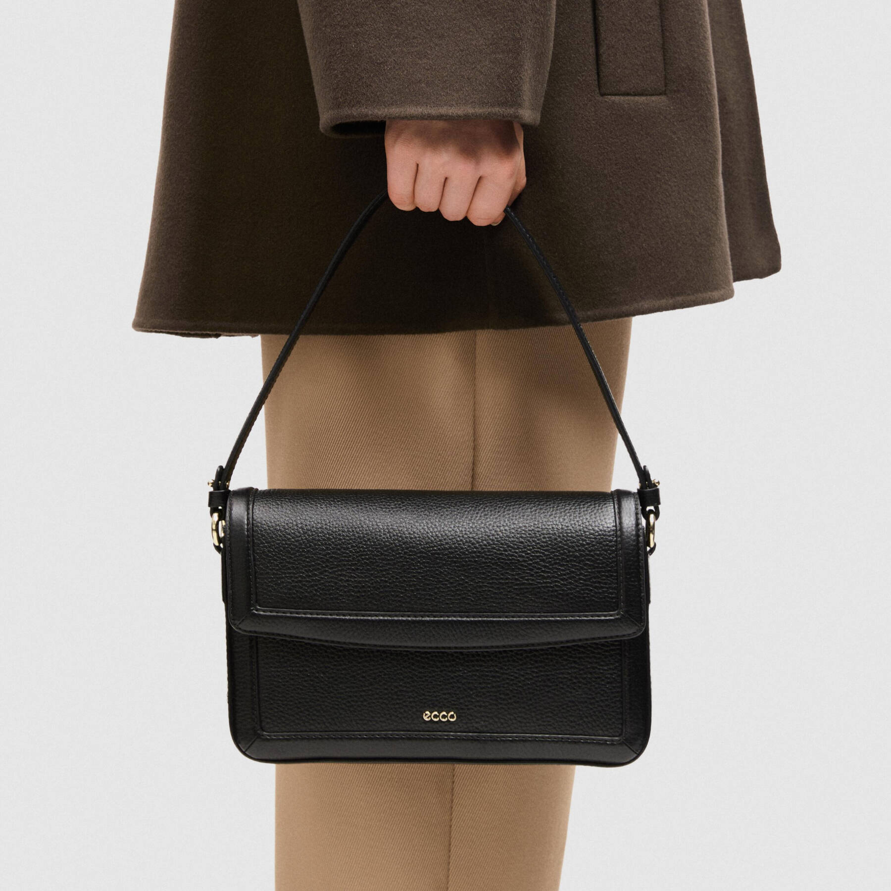 Сумка кросс-боди ECCO Pinch Bag Pebbled Leather 9108460/90000