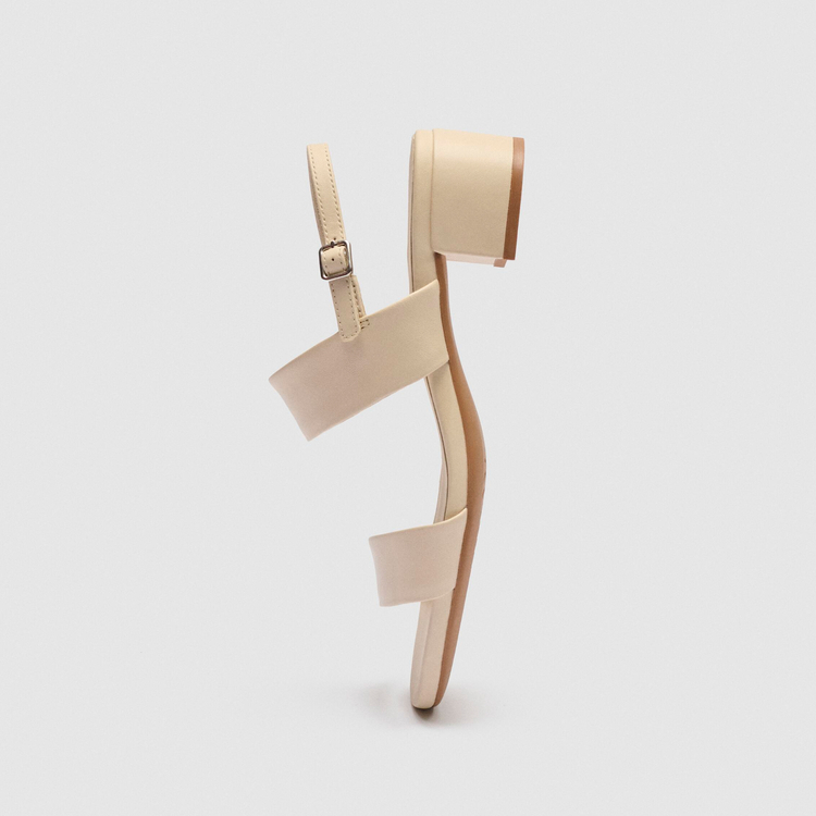 Босоножки ECCO LIVA SANDAL 35 250303/01378