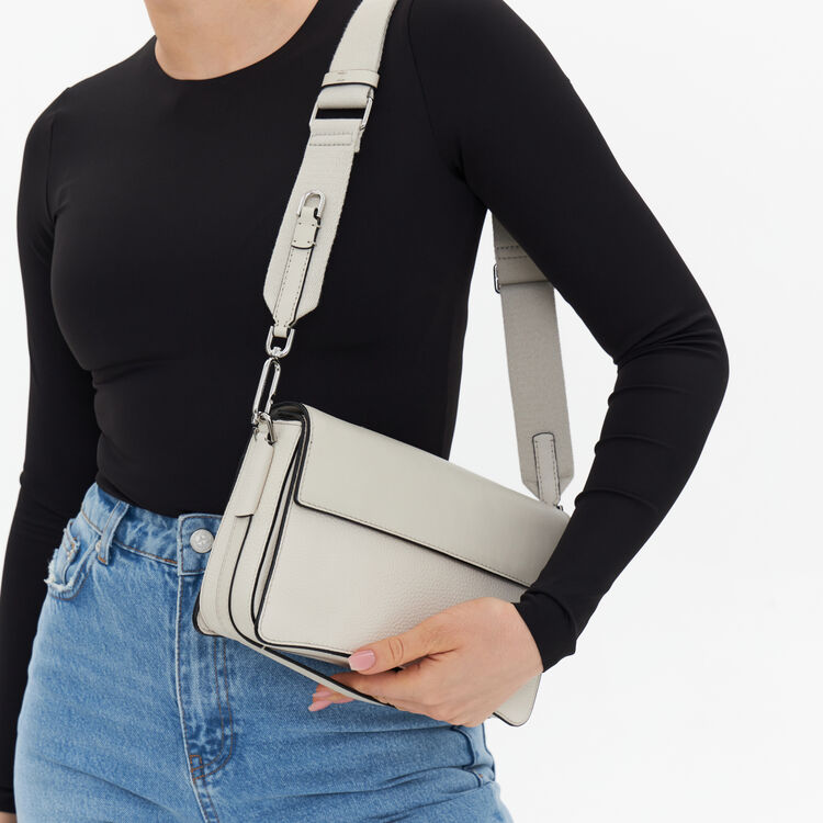 Сумка ECCO Textureblock Pinch Bag Full Size 9105963/90976