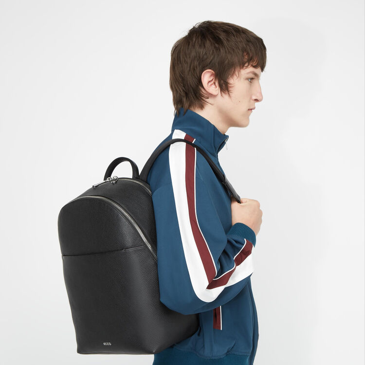 Рюкзак ECCO Round Pack 9107796/90000 Рюкзак ECCO Round Pack 9107796/90000