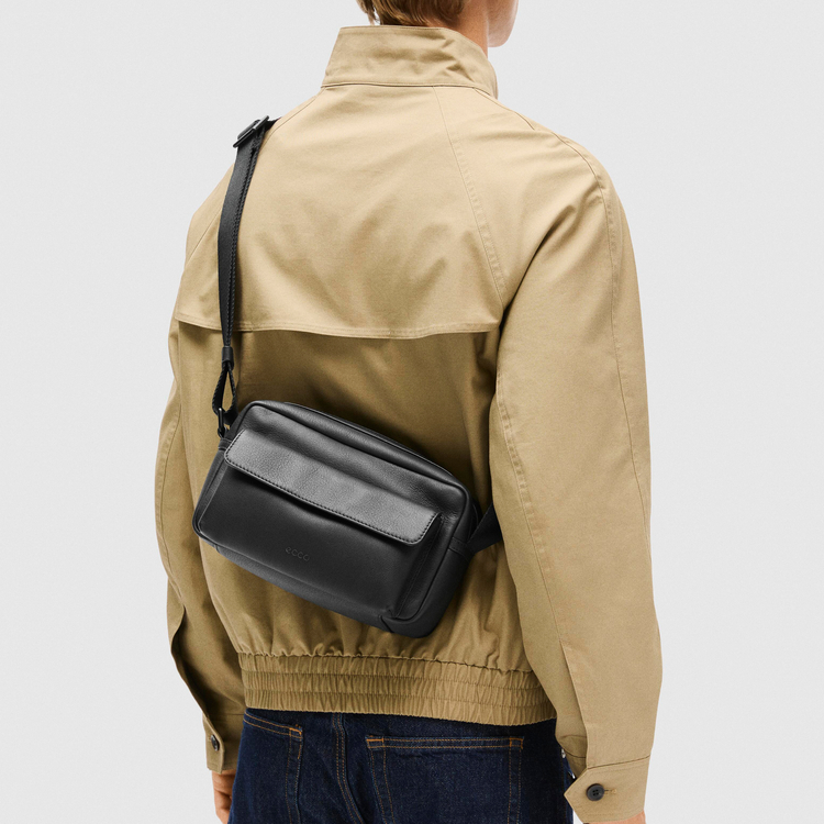 Сумка ECCO Camera Bag 9108213/90000 Сумка ECCO Camera Bag 9108213/90000
